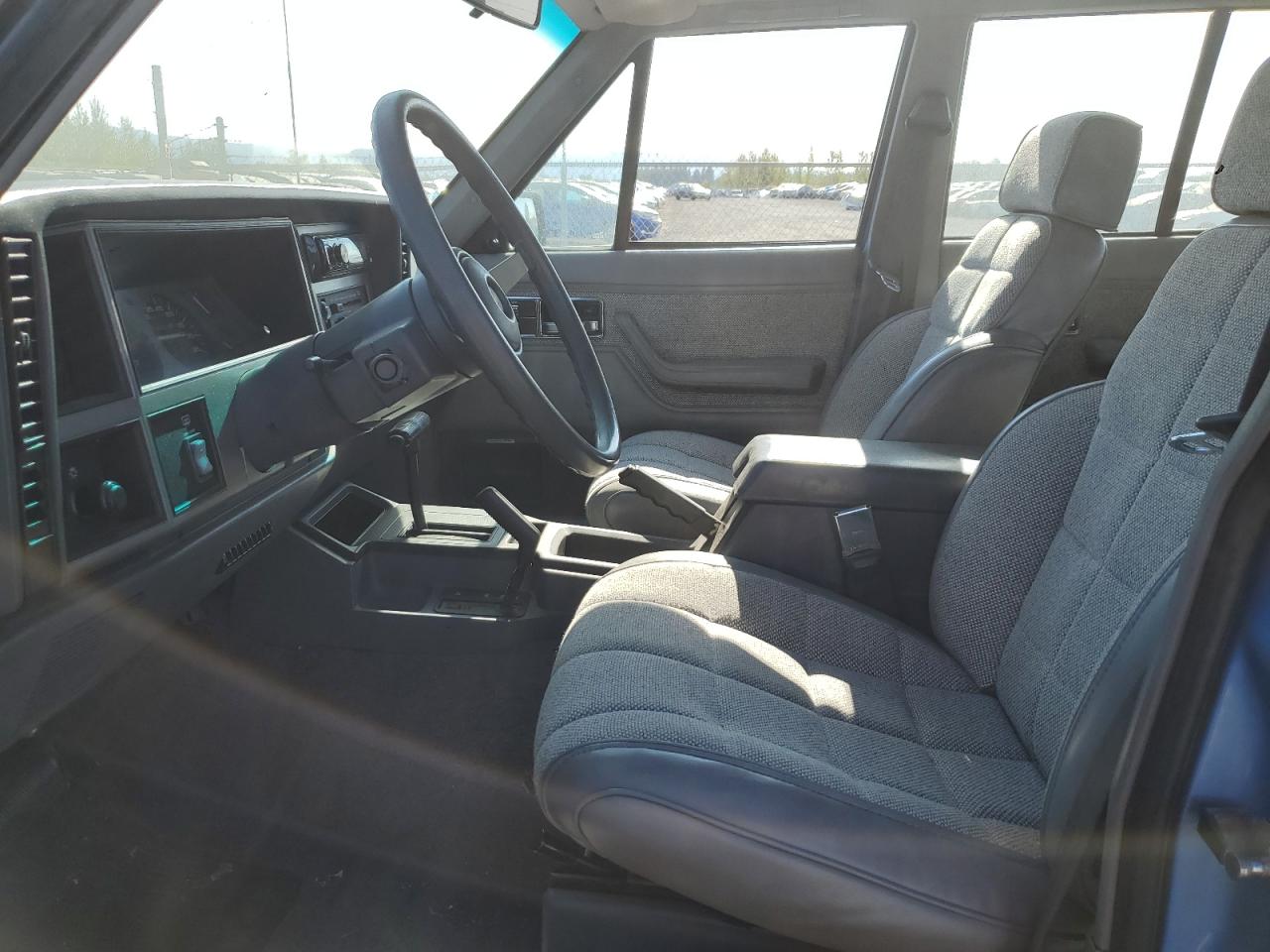 1992 Jeep Cherokee Laredo Blue vin: 1J4FJ58S4NL219909
