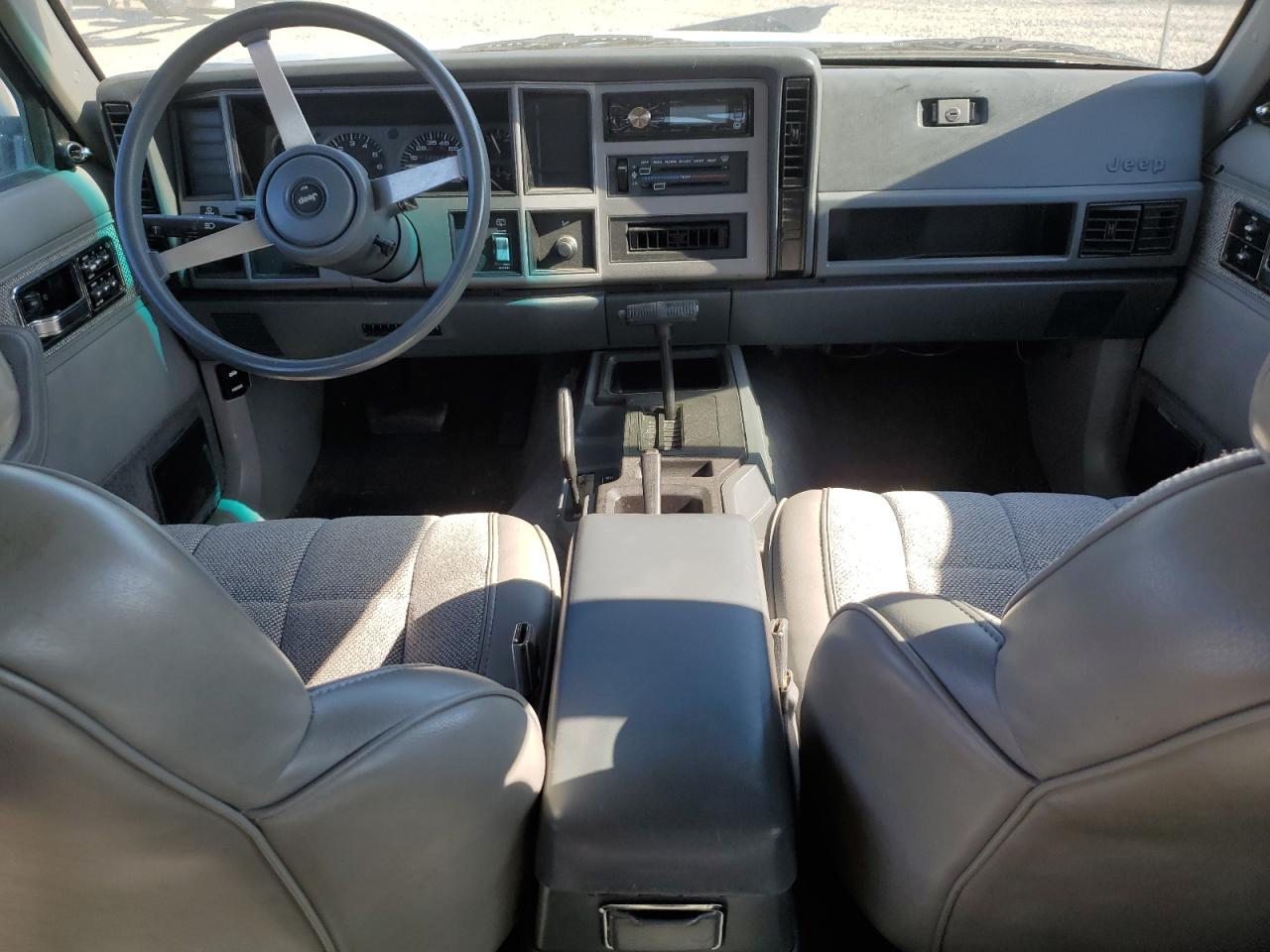 1992 Jeep Cherokee Laredo Blue vin: 1J4FJ58S4NL219909