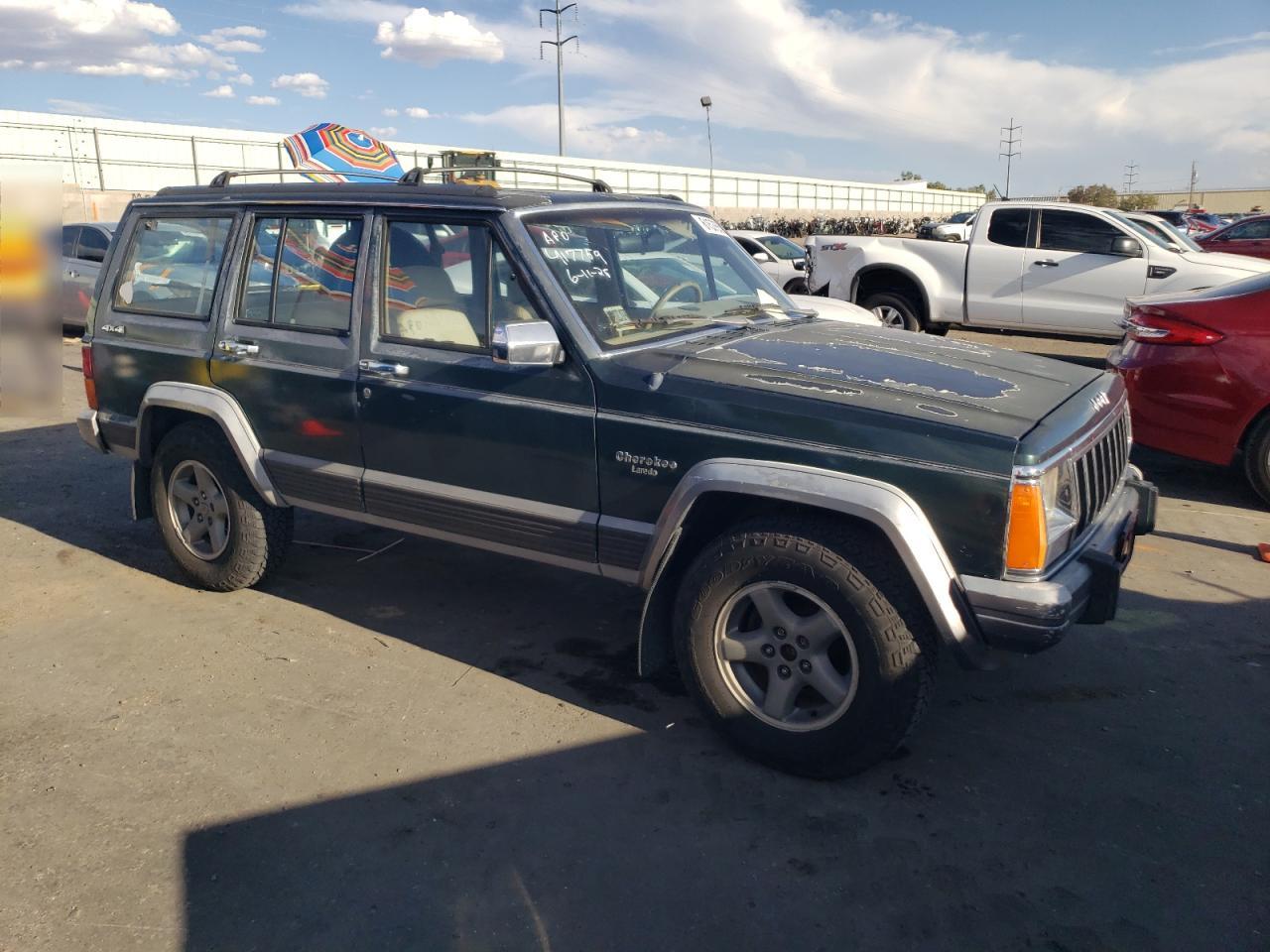 1992 Jeep Cherokee Laredo Green vin: 1J4FJ58S5NL231258