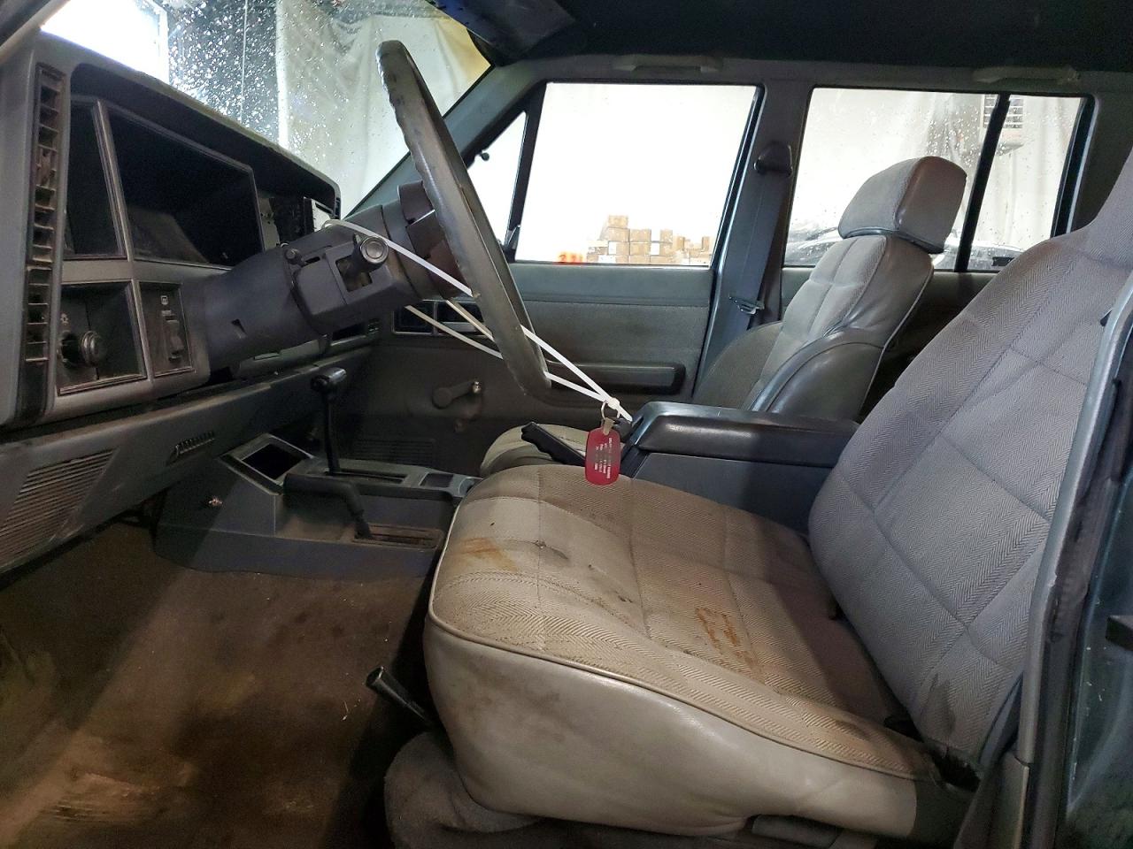 1992 Jeep Cherokee Laredo Green vin: 1J4FJ58S7NL165375