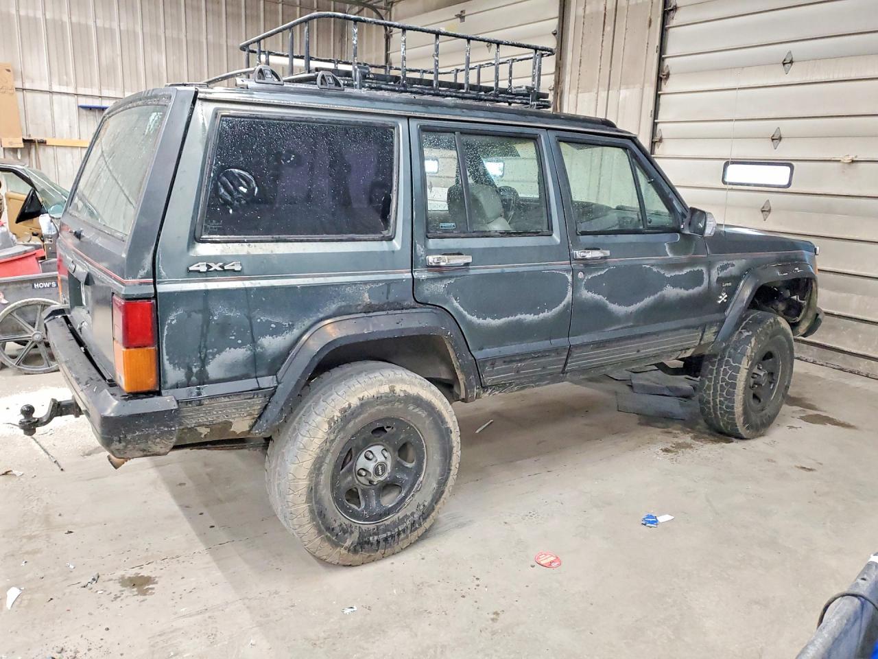 1992 Jeep Cherokee Laredo Green vin: 1J4FJ58S7NL165375