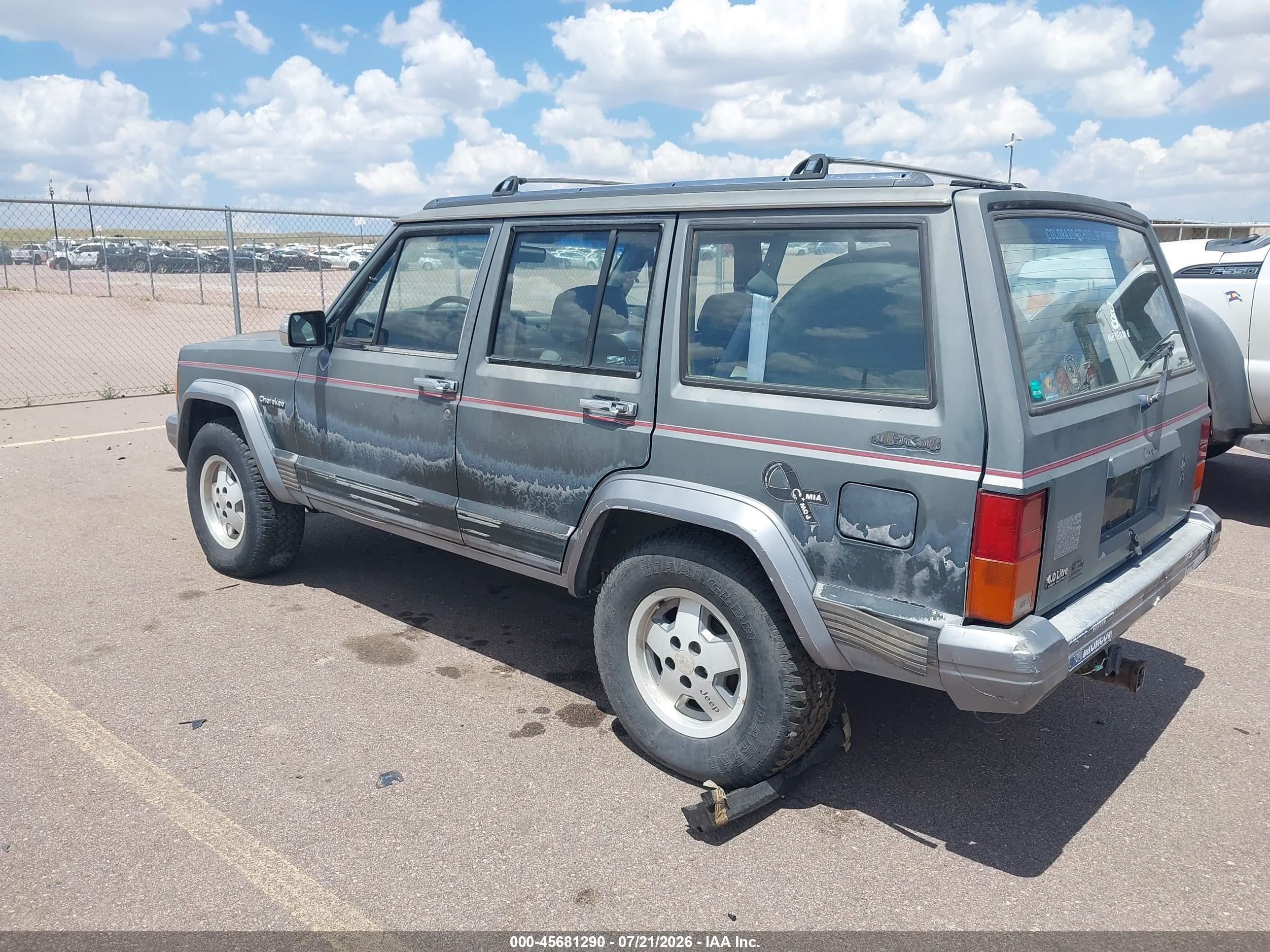 1991 Jeep Cherokee Laredo Серый vin: 1J4FJ58S8ML570840