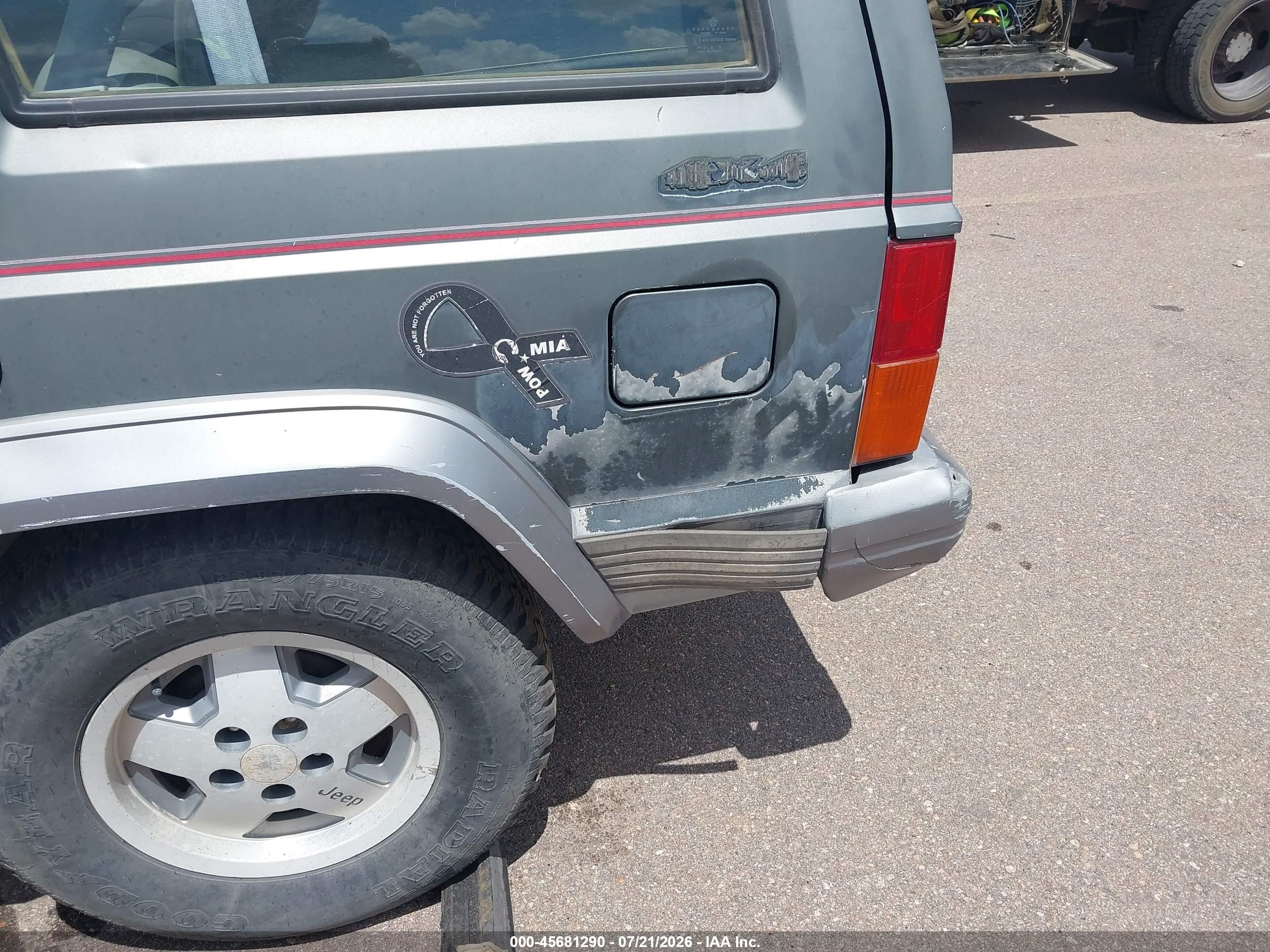 1991 Jeep Cherokee Laredo Серый vin: 1J4FJ58S8ML570840