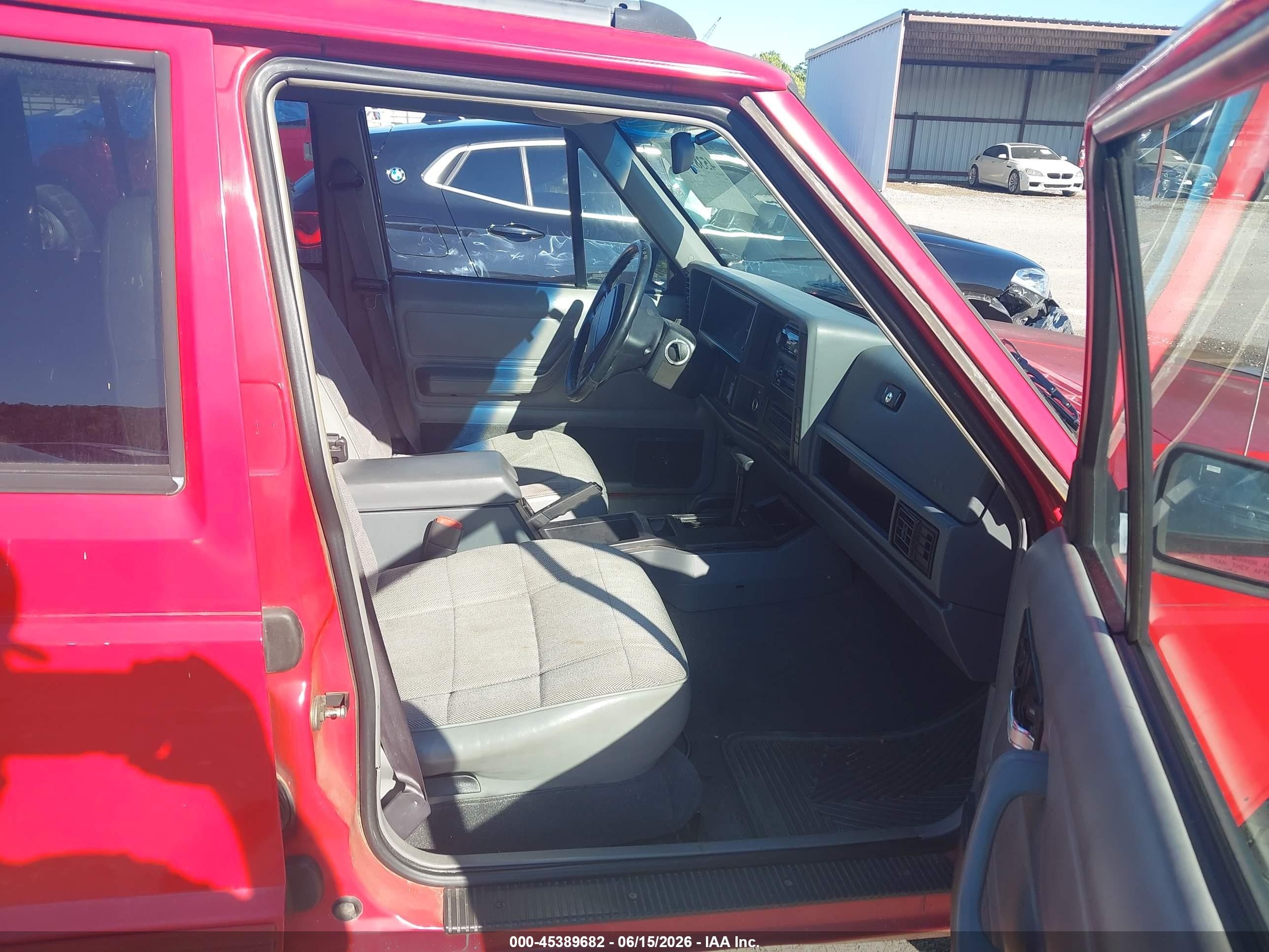 1996 Jeep Cherokee Sport/classic Red vin: 1J4FJ68S0TL298790