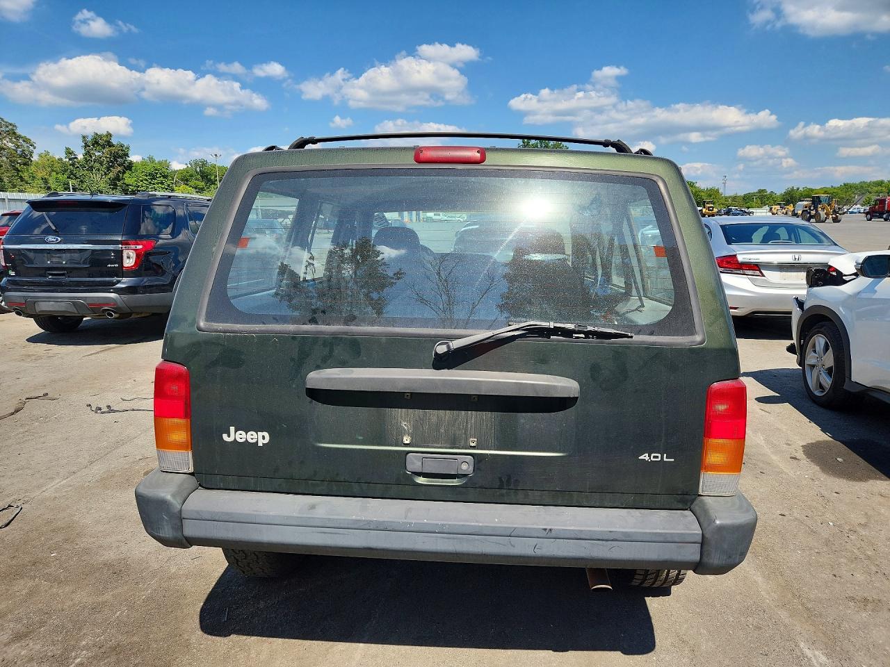 1998 Jeep Cherokee Sport Зеленый vin: 1J4FJ68S0WL254602