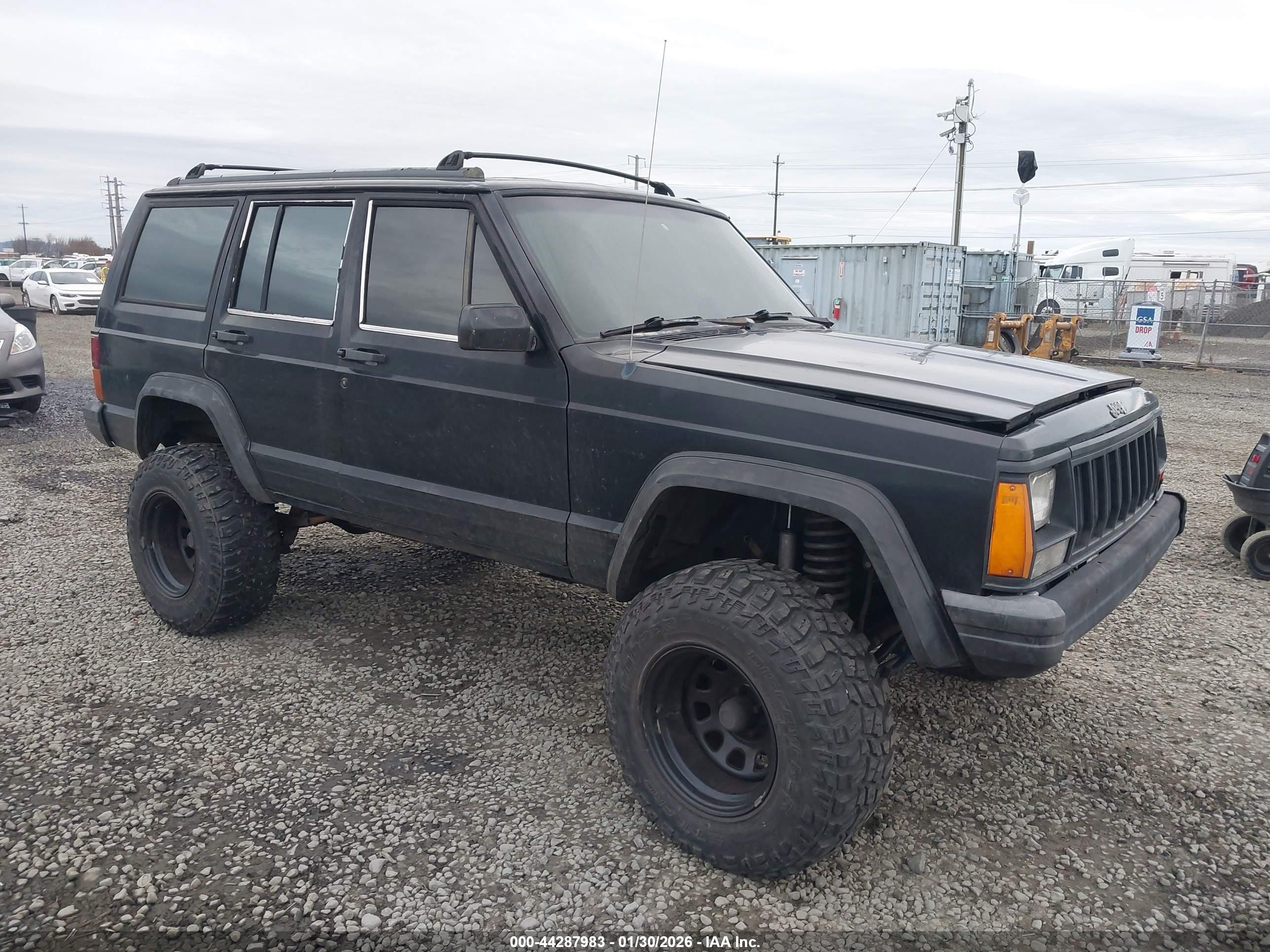 1J4FJ68S1RL176531
