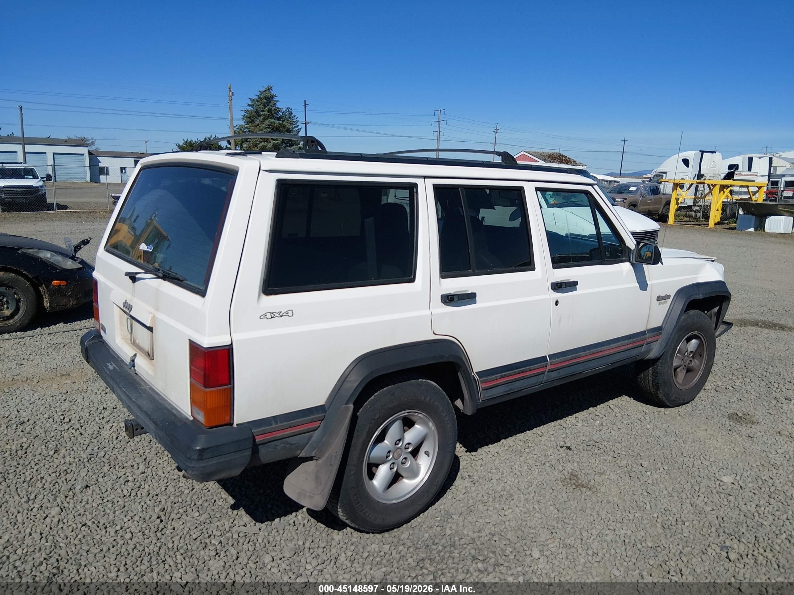 1996 Jeep Cherokee Sport/classic White vin: 1J4FJ68S1TL277978