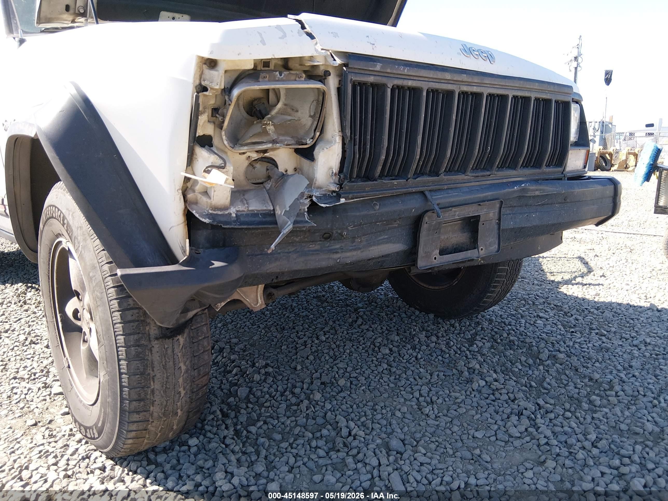 1996 Jeep Cherokee Sport/classic White vin: 1J4FJ68S1TL277978