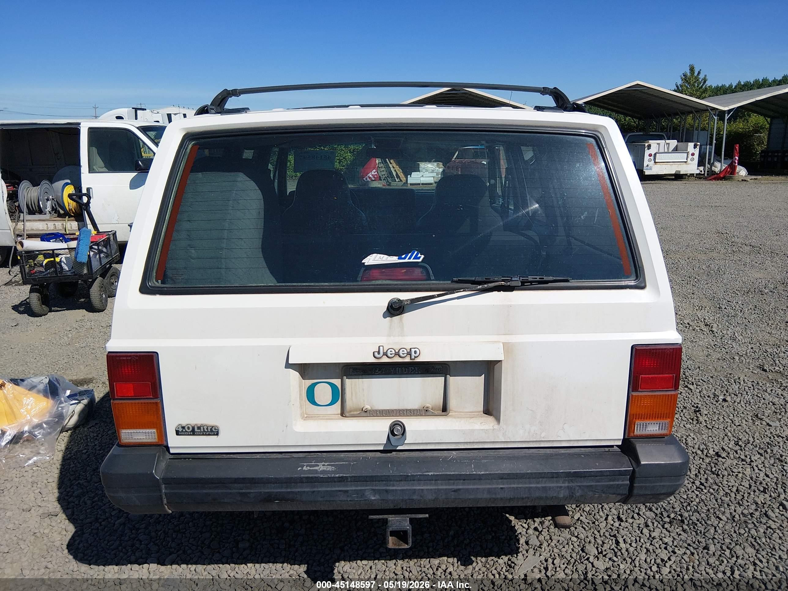 1996 Jeep Cherokee Sport/classic White vin: 1J4FJ68S1TL277978