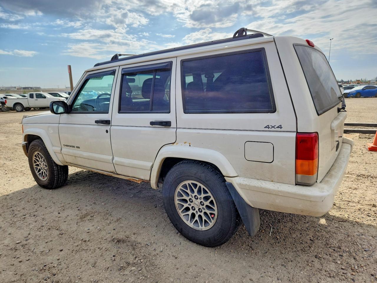 1998 Jeep Cherokee Sport White vin: 1J4FJ68S1WL148921