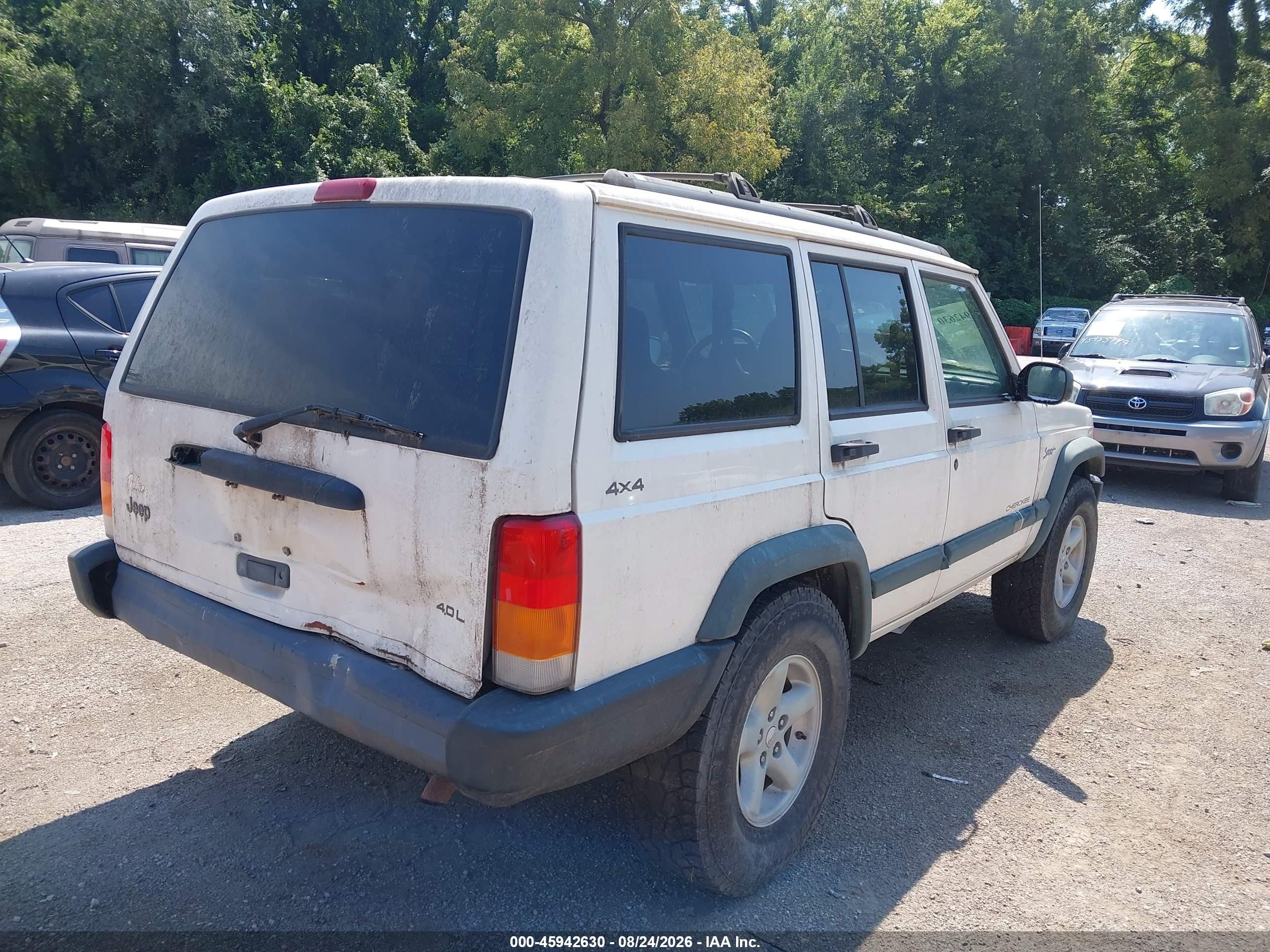 1998 Jeep Cherokee Classic/sport Белый vin: 1J4FJ68S2WL217423