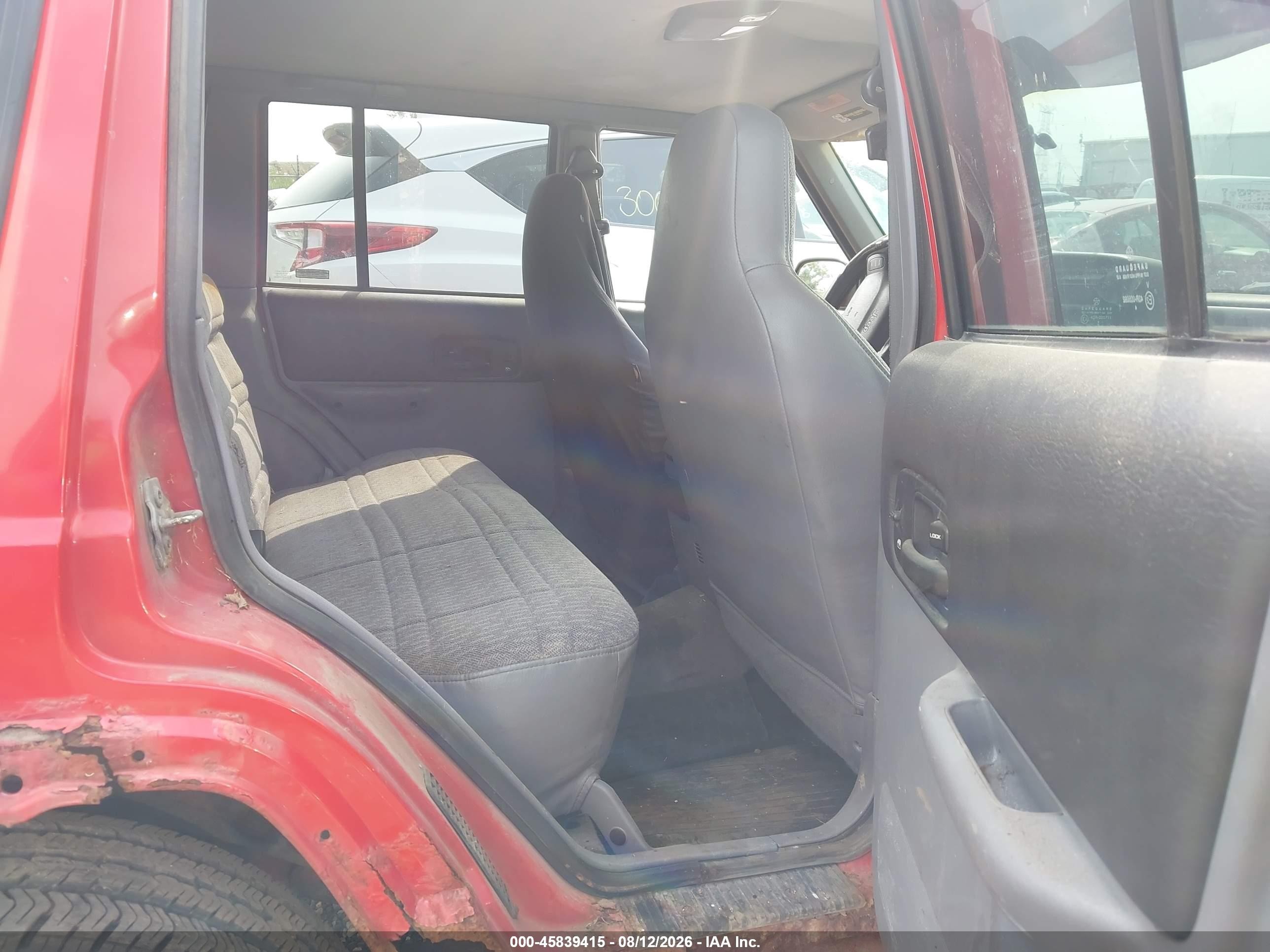 1998 Jeep Cherokee Classic/sport Red vin: 1J4FJ68S2WL236490