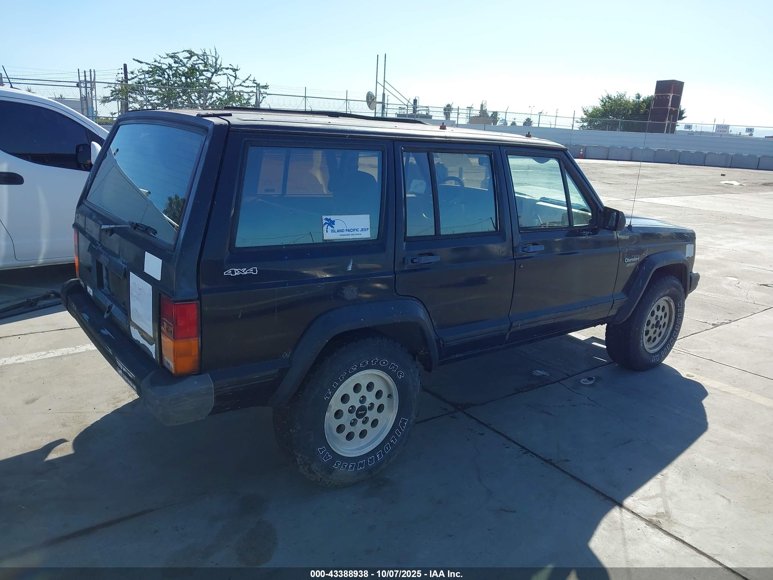1993 Jeep Cherokee Sport Black vin: 1J4FJ68S3PL587250