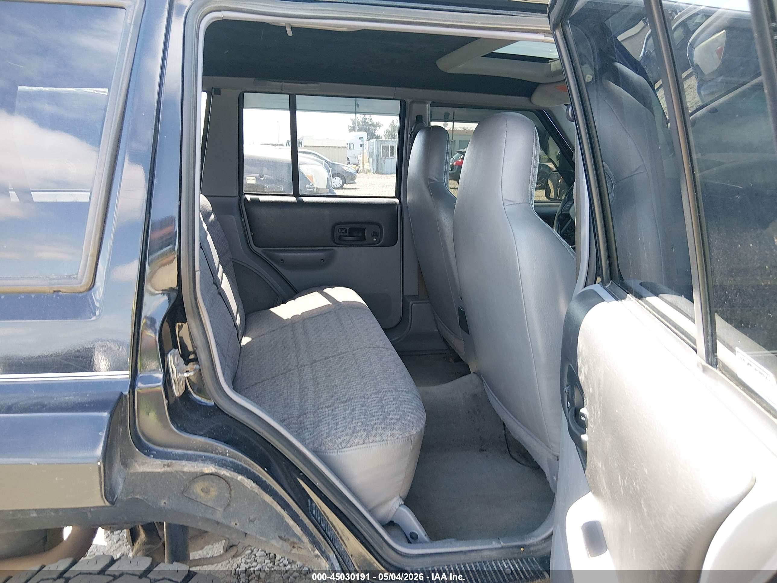 1998 Jeep Cherokee Classic/sport Black vin: 1J4FJ68S3WL190359