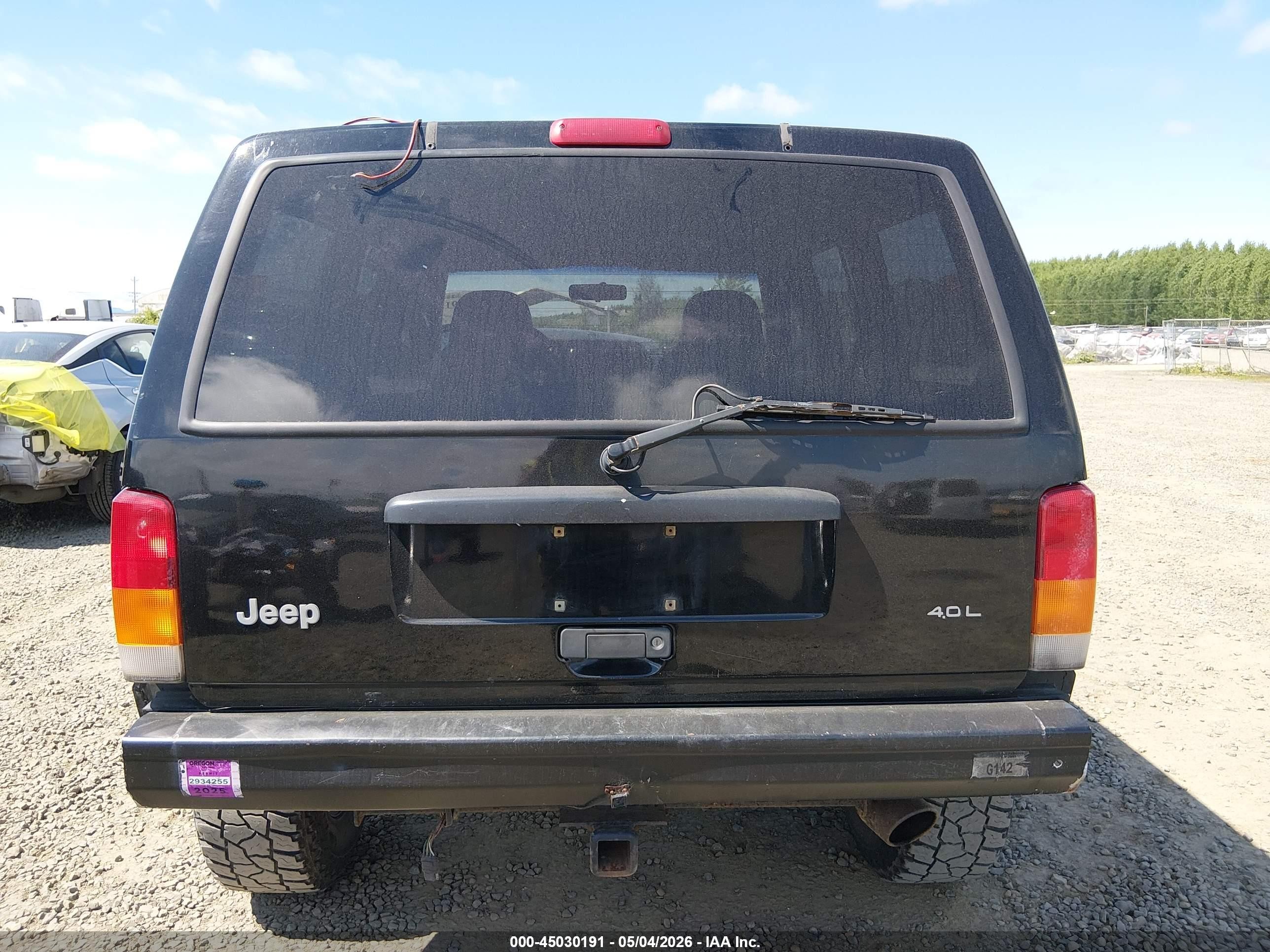 1998 Jeep Cherokee Classic/sport Black vin: 1J4FJ68S3WL190359
