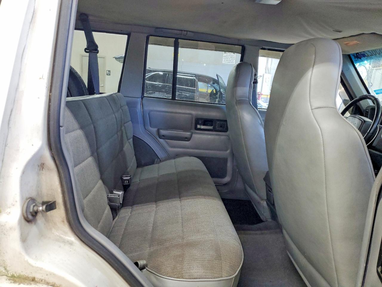 1996 Jeep Cherokee Sport Белый vin: 1J4FJ68S4TL222070