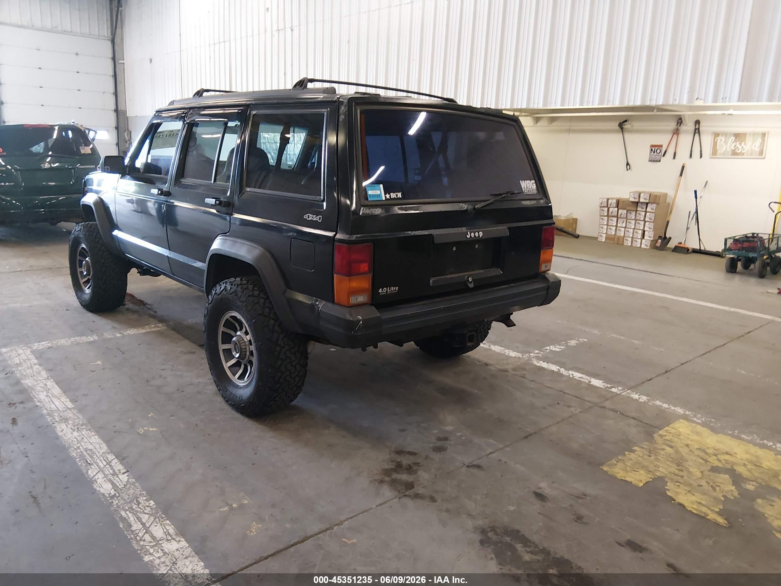 1996 Jeep Cherokee Sport/classic Black vin: 1J4FJ68S4TL240696
