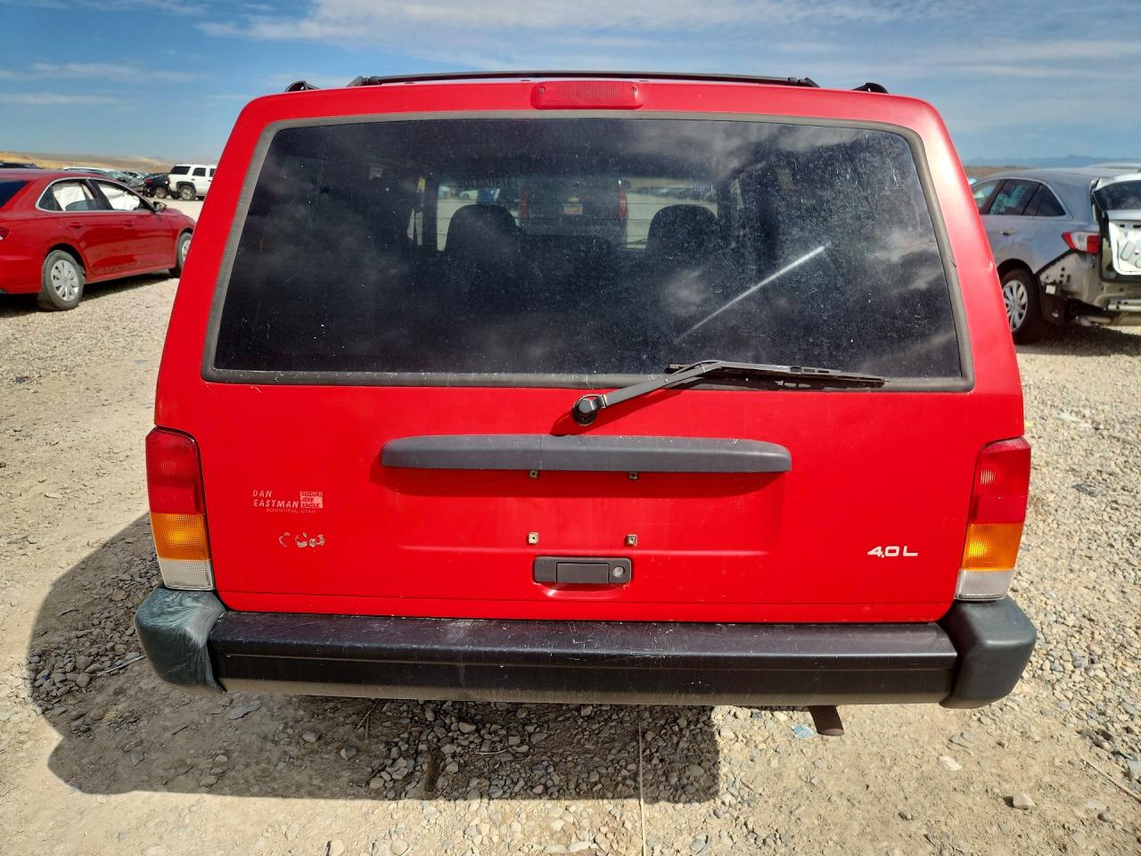 1998 Jeep Cherokee Sport Red vin: 1J4FJ68S5WL119745