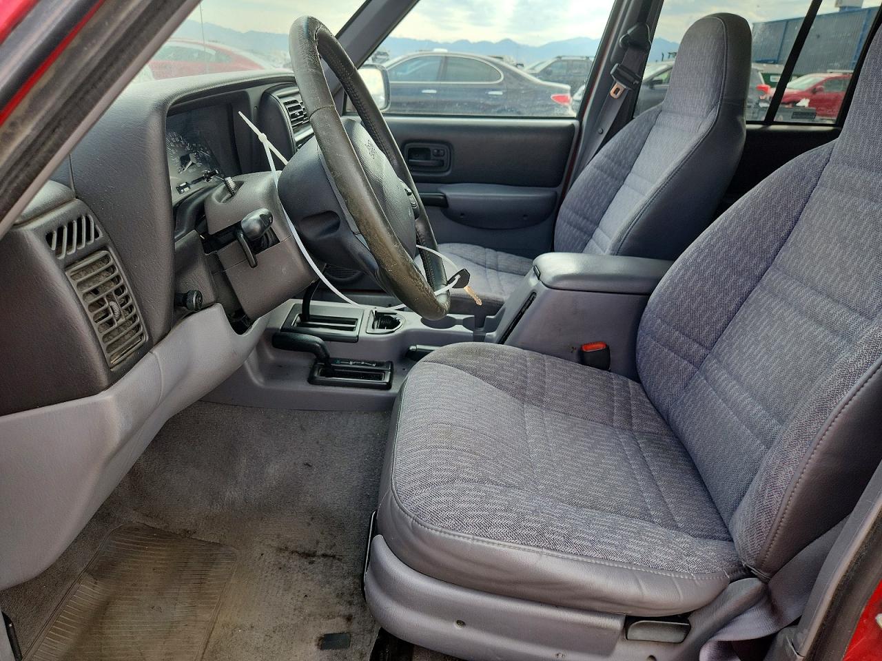 1998 Jeep Cherokee Sport Red vin: 1J4FJ68S5WL119745