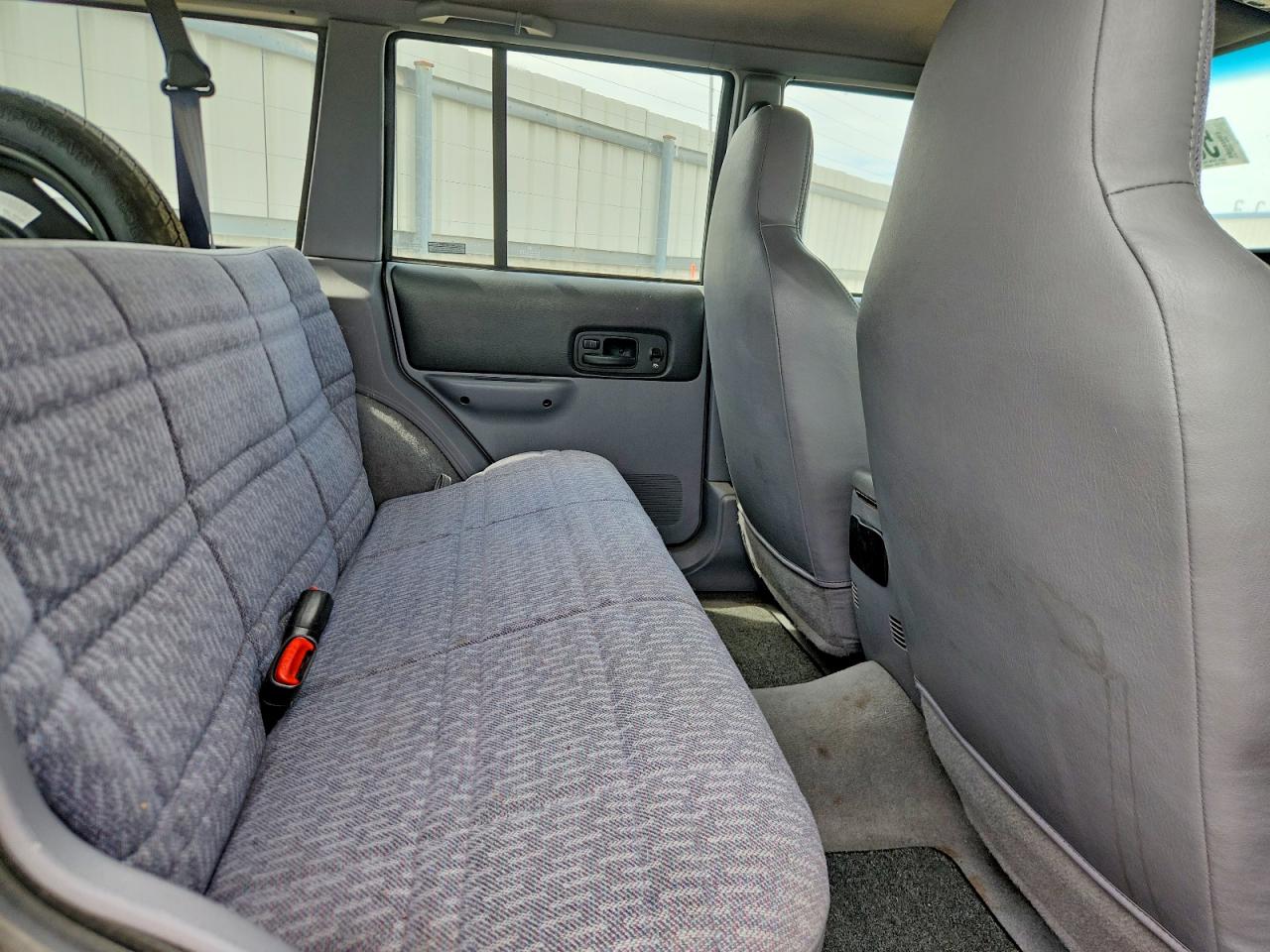 1998 Jeep Cherokee Черный vin: 1J4FJ68S5WL166385