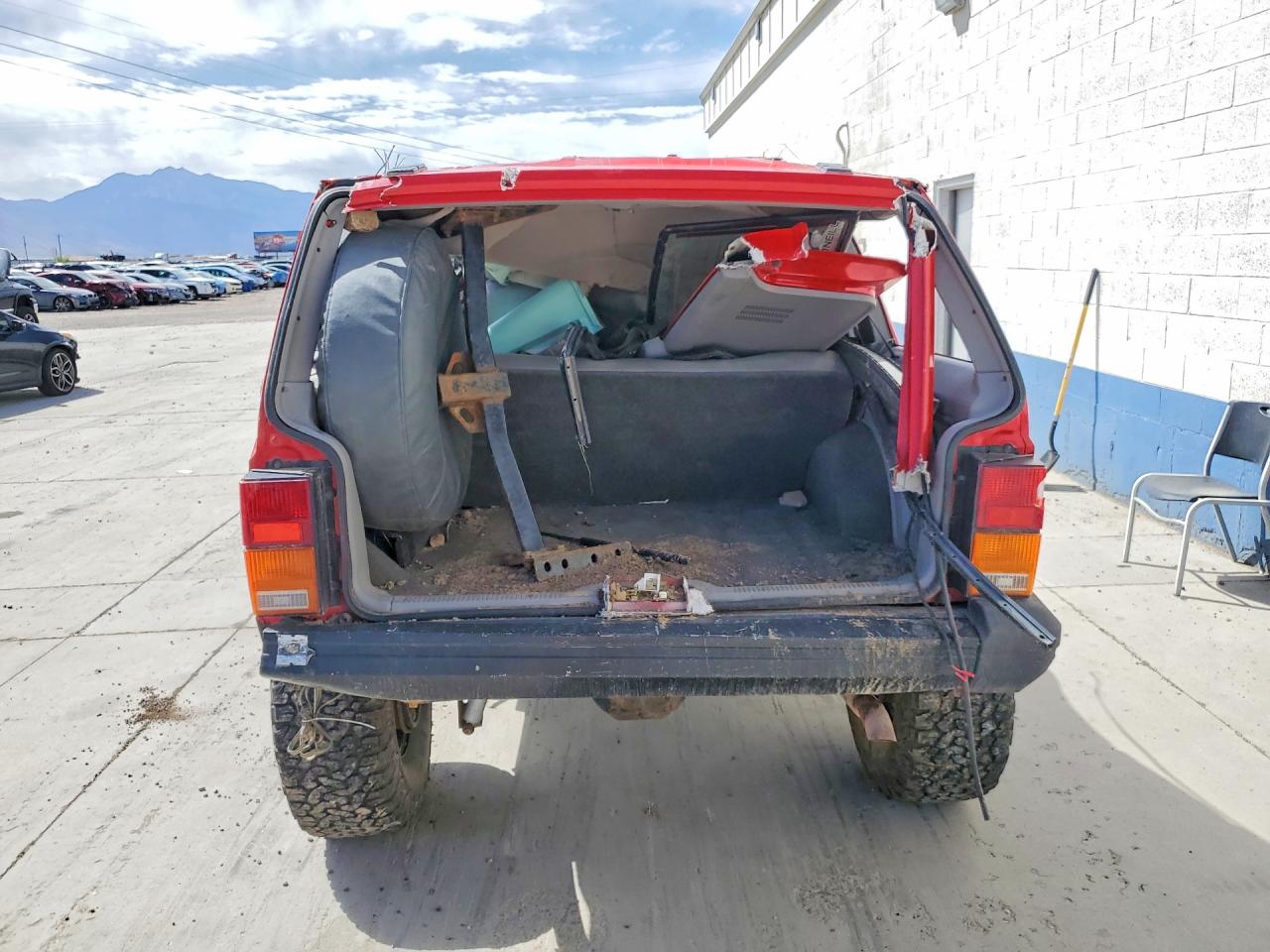1996 Jeep Cherokee Sport Red vin: 1J4FJ68S6TL131124