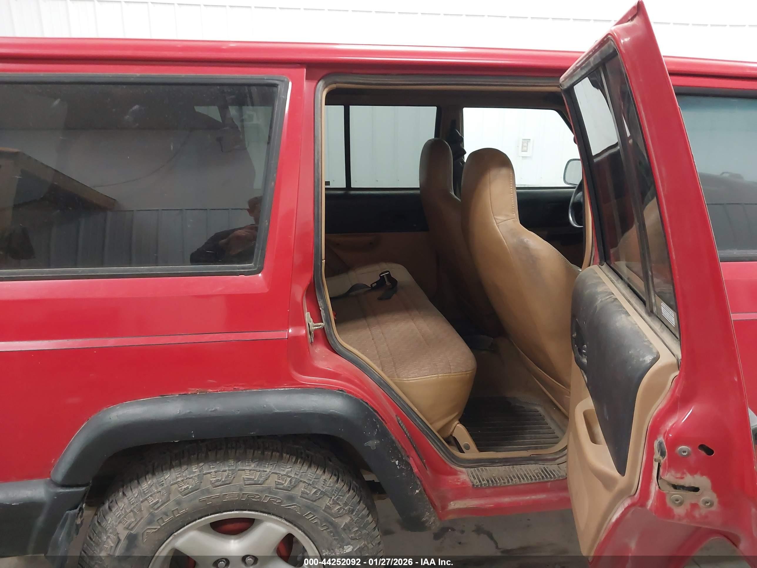 1997 Jeep Cherokee Sport Red vin: 1J4FJ68S6VL536872