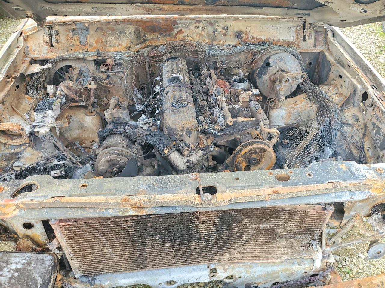 1998 Jeep Cherokee Sport Пожар vin: 1J4FJ68S6WL190582