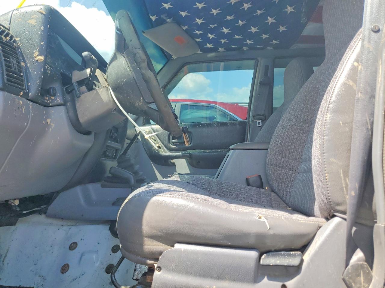 1997 Jeep Cherokee Sport White vin: 1J4FJ68S7VL528926