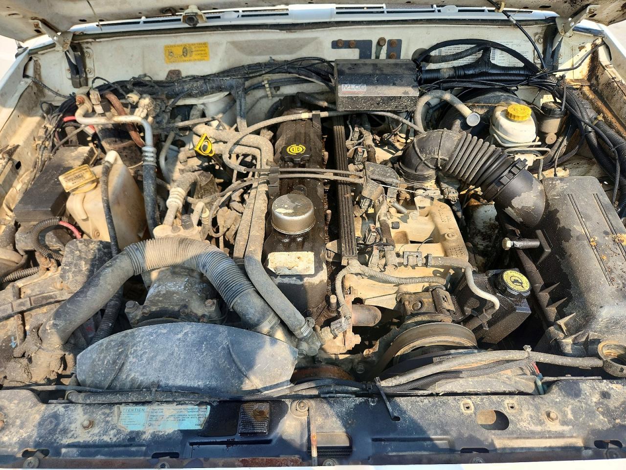 1997 Jeep Cherokee Sport White vin: 1J4FJ68S7VL528926