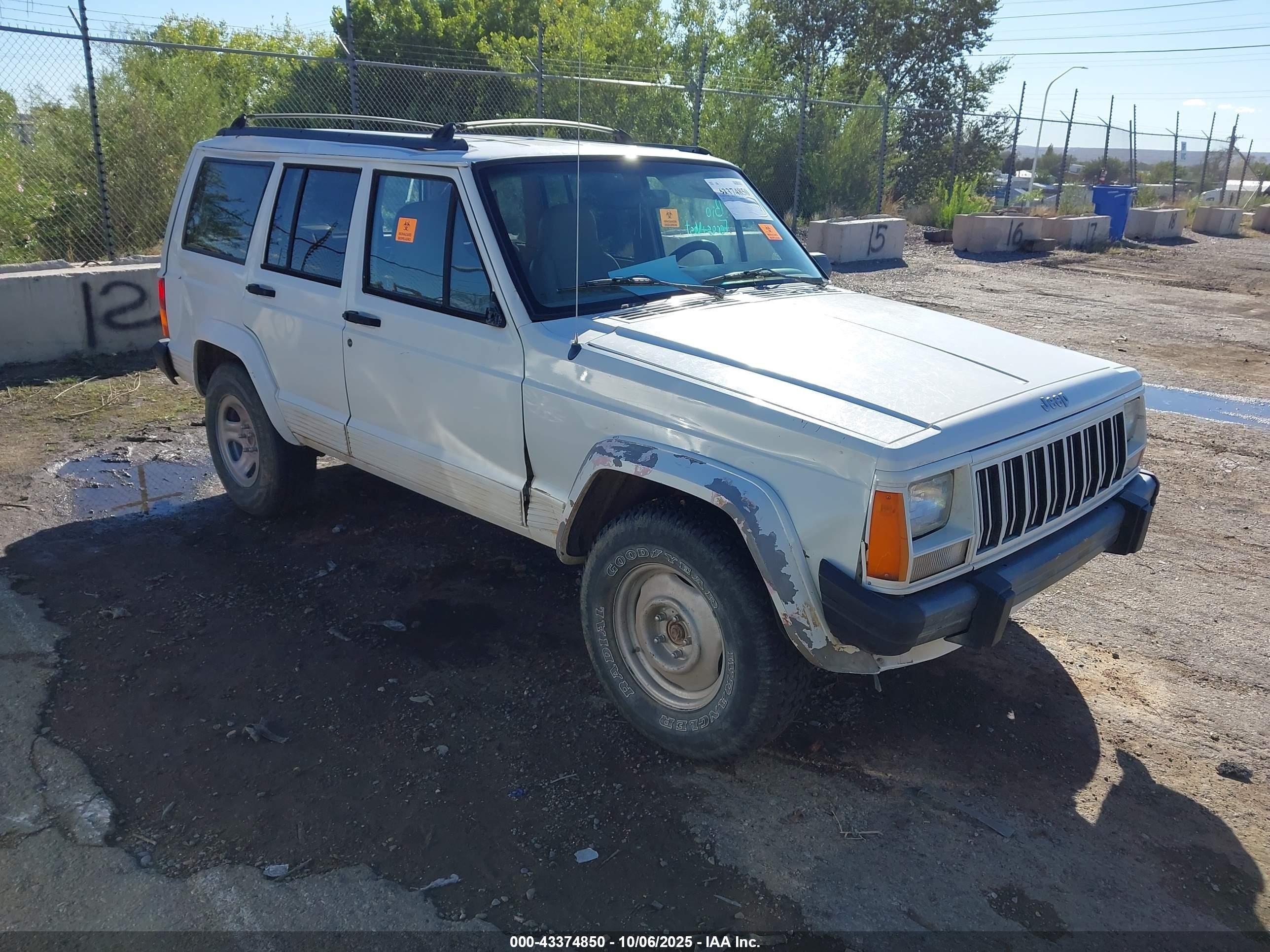 1J4FJ68S8TL308840