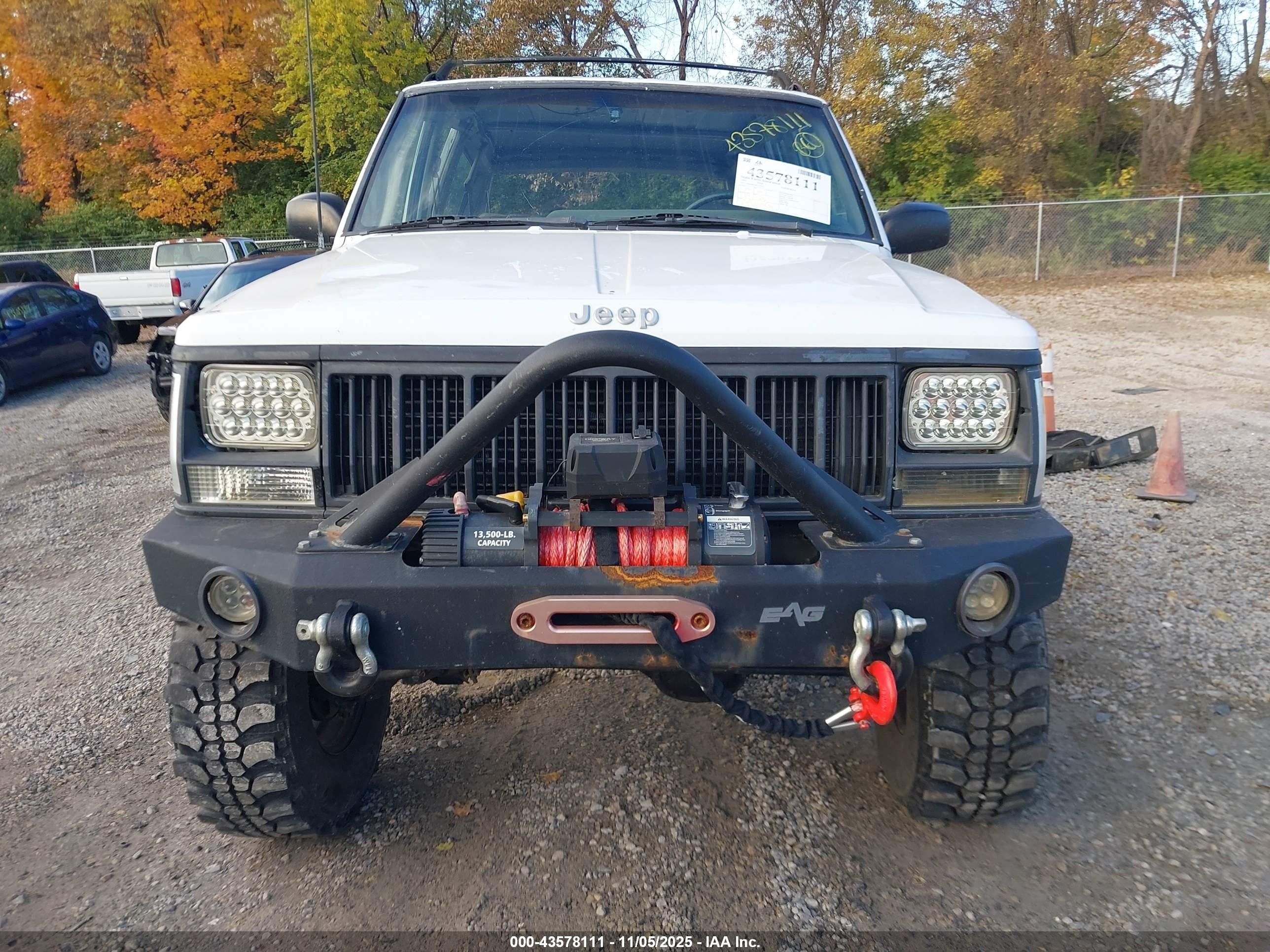 1993 Jeep Cherokee Sport White vin: 1J4FJ68S9PL515923