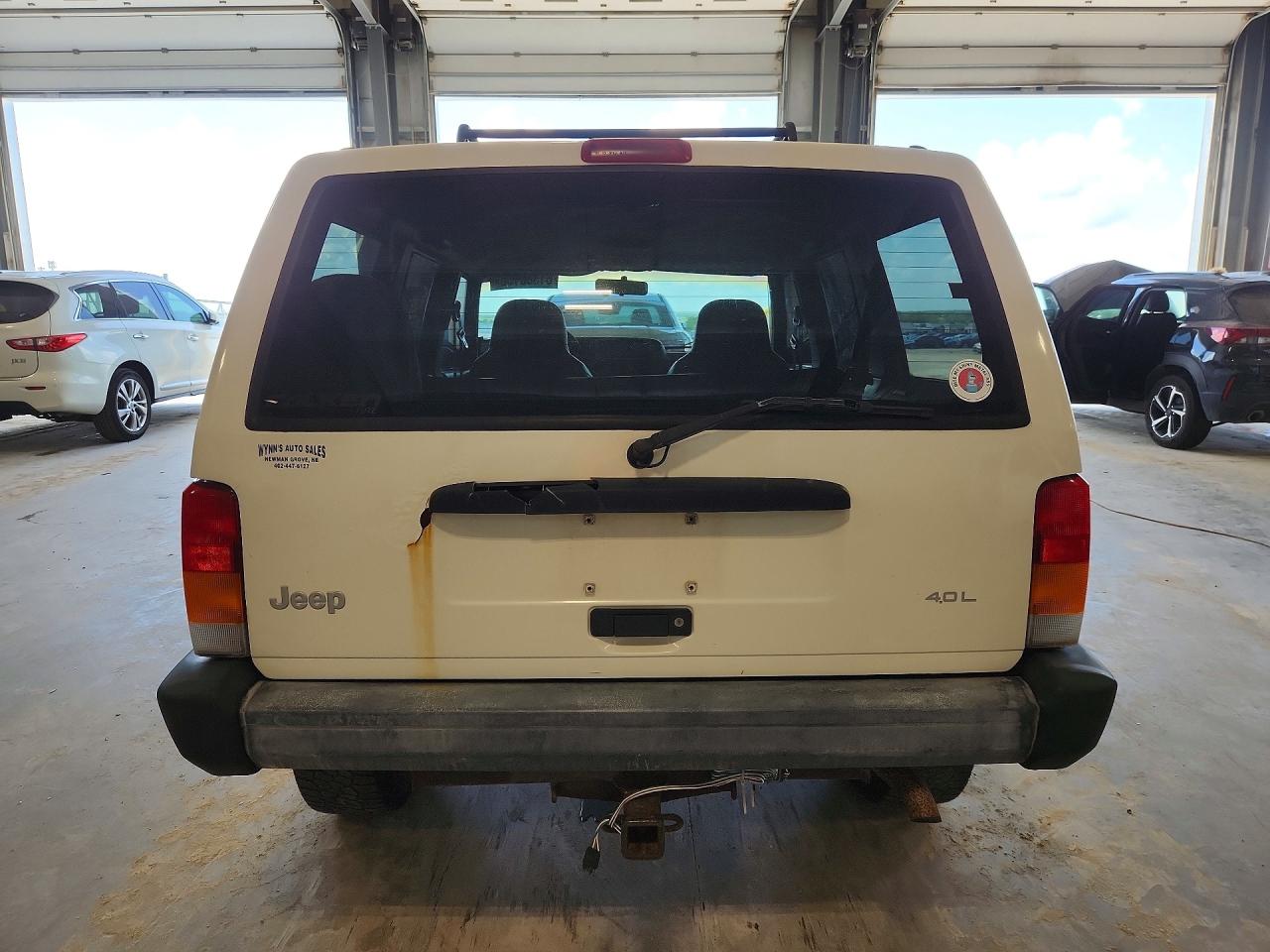 1998 Jeep Cherokee Sport White vin: 1J4FJ68S9WL271480