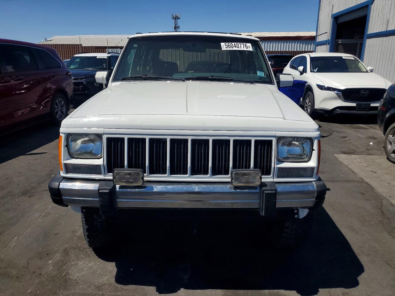 1990 Jeep Cherokee Limited White vin: 1J4FJ78L1LL180066