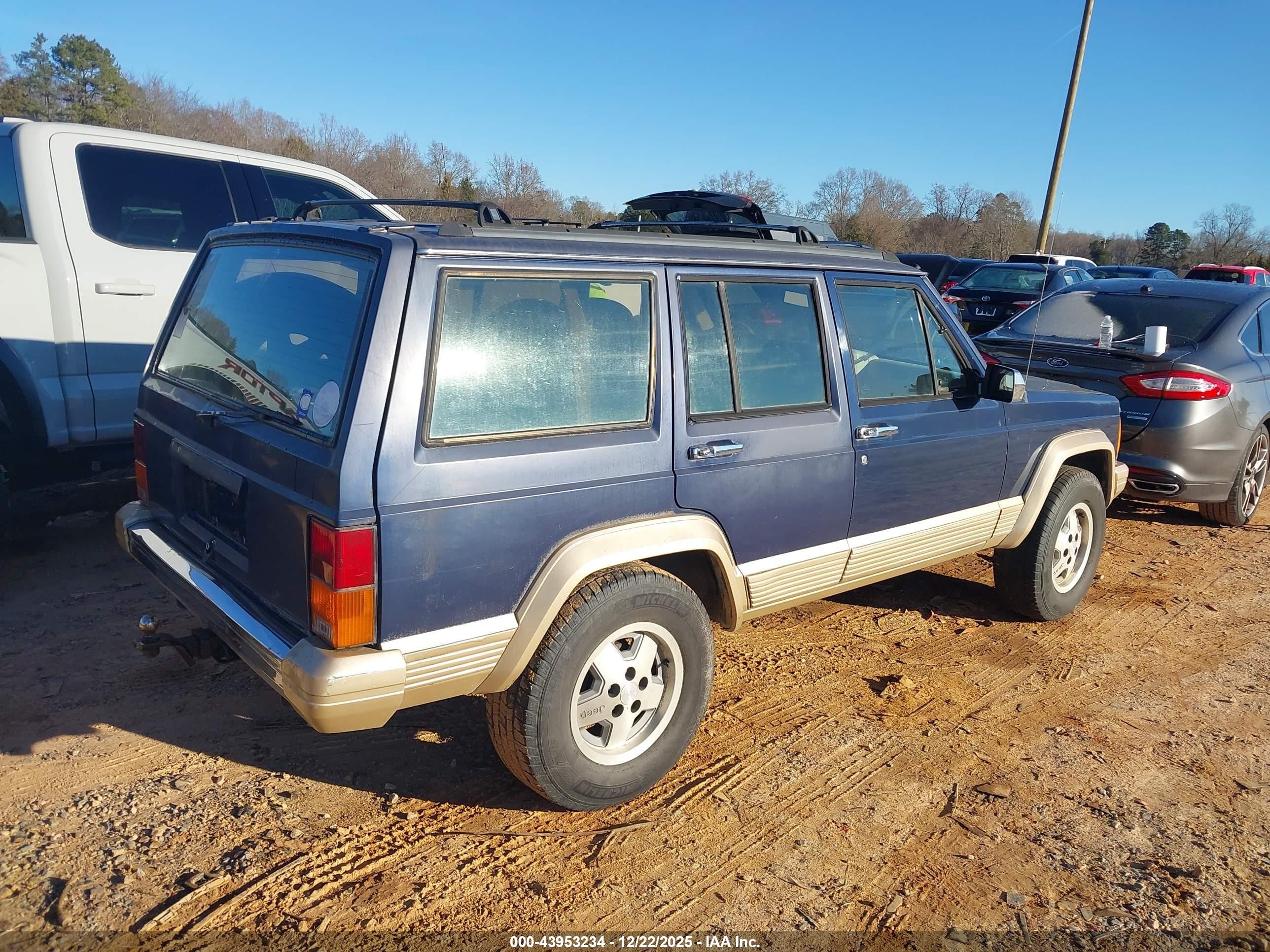 1993 Jeep Cherokee Country Navy vin: 1J4FJ78S0PL573859