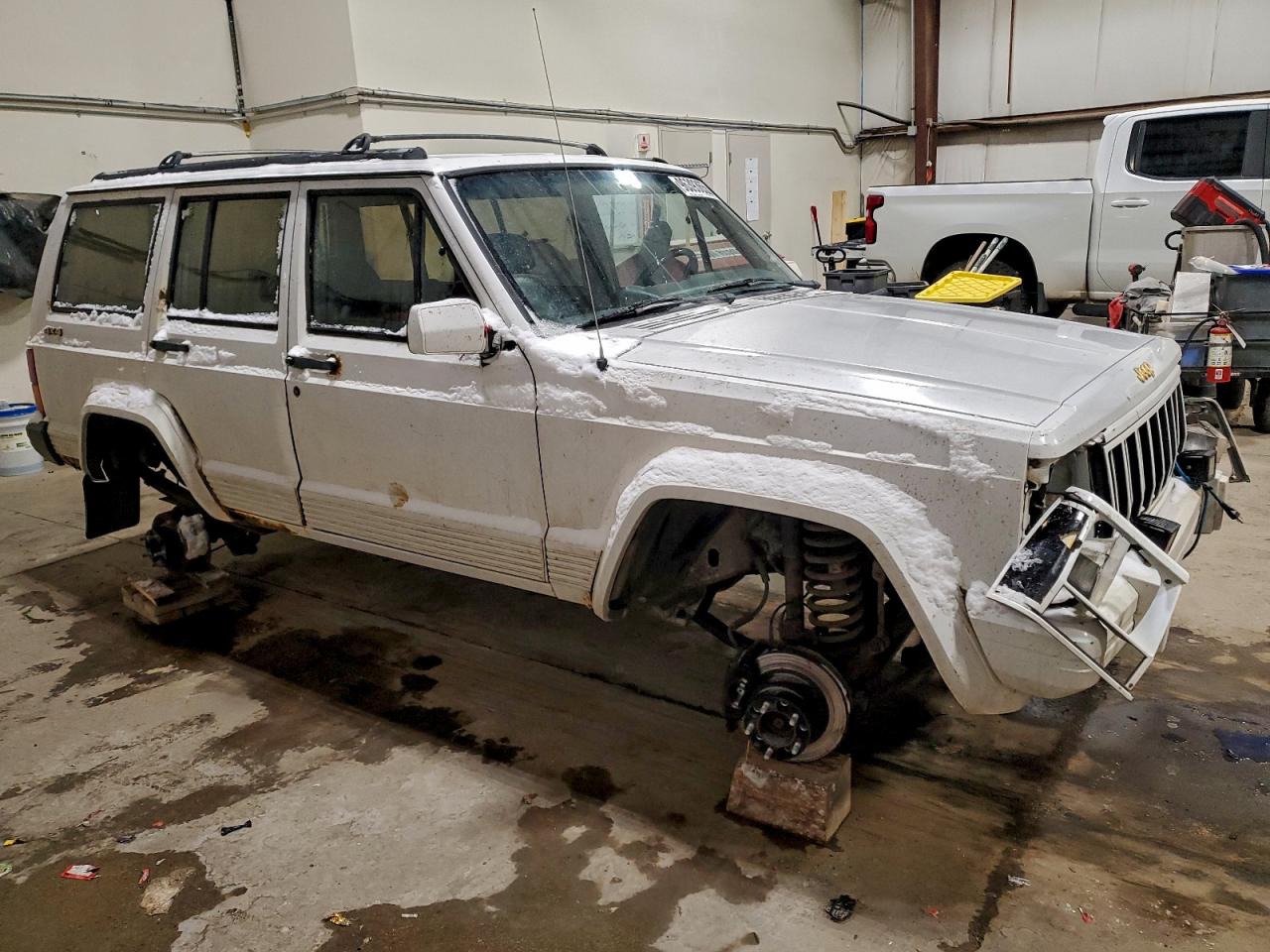 1992 Jeep Cherokee Limited Белый vin: 1J4FJ78S2NL173623