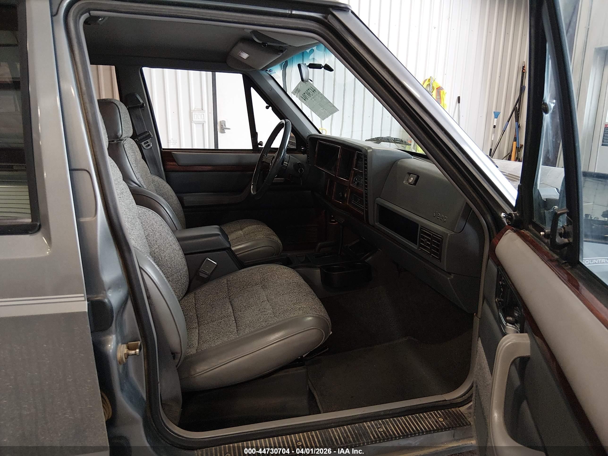 1993 Jeep Cherokee Country Gray vin: 1J4FJ78S6PL573364
