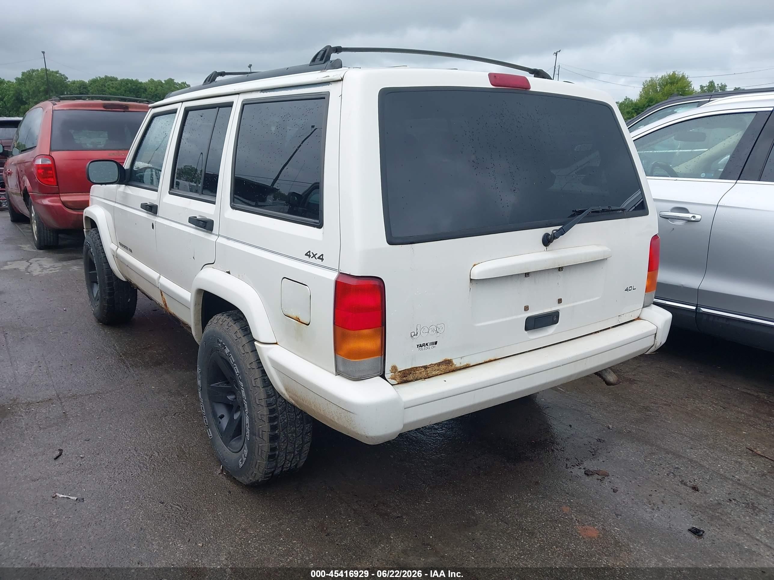 1998 Jeep Cherokee Limited White vin: 1J4FJ78S7WL181413