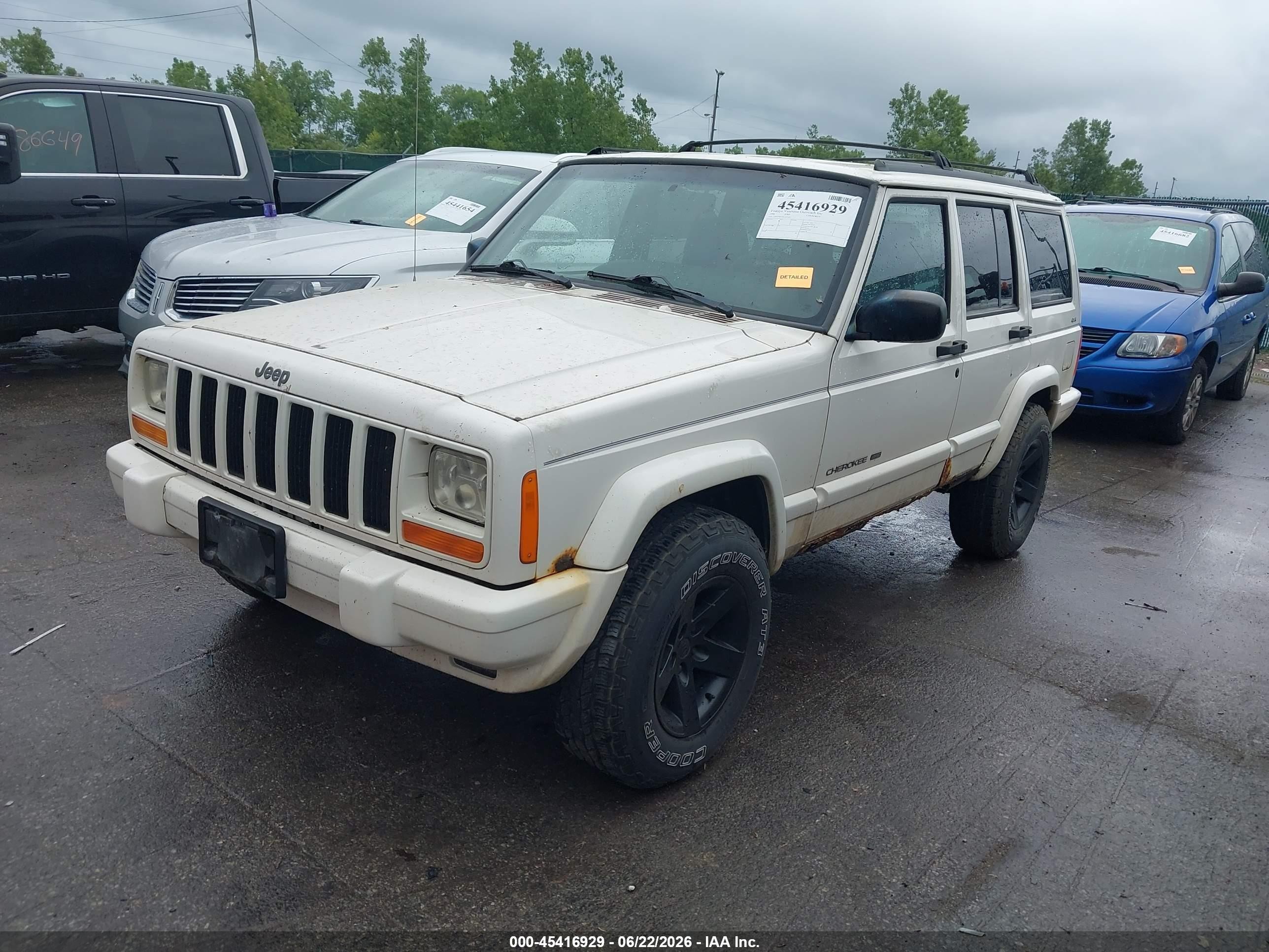 1998 Jeep Cherokee Limited White vin: 1J4FJ78S7WL181413