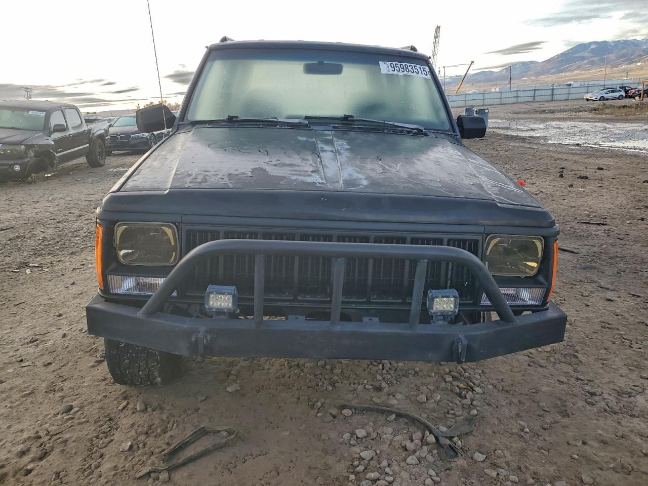 1993 Jeep Cherokee Country Black vin: 1J4FJ78S9PL589039