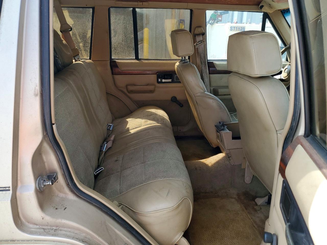 1993 Jeep Cherokee Country Gold vin: 1J4FJ78SXPL526399