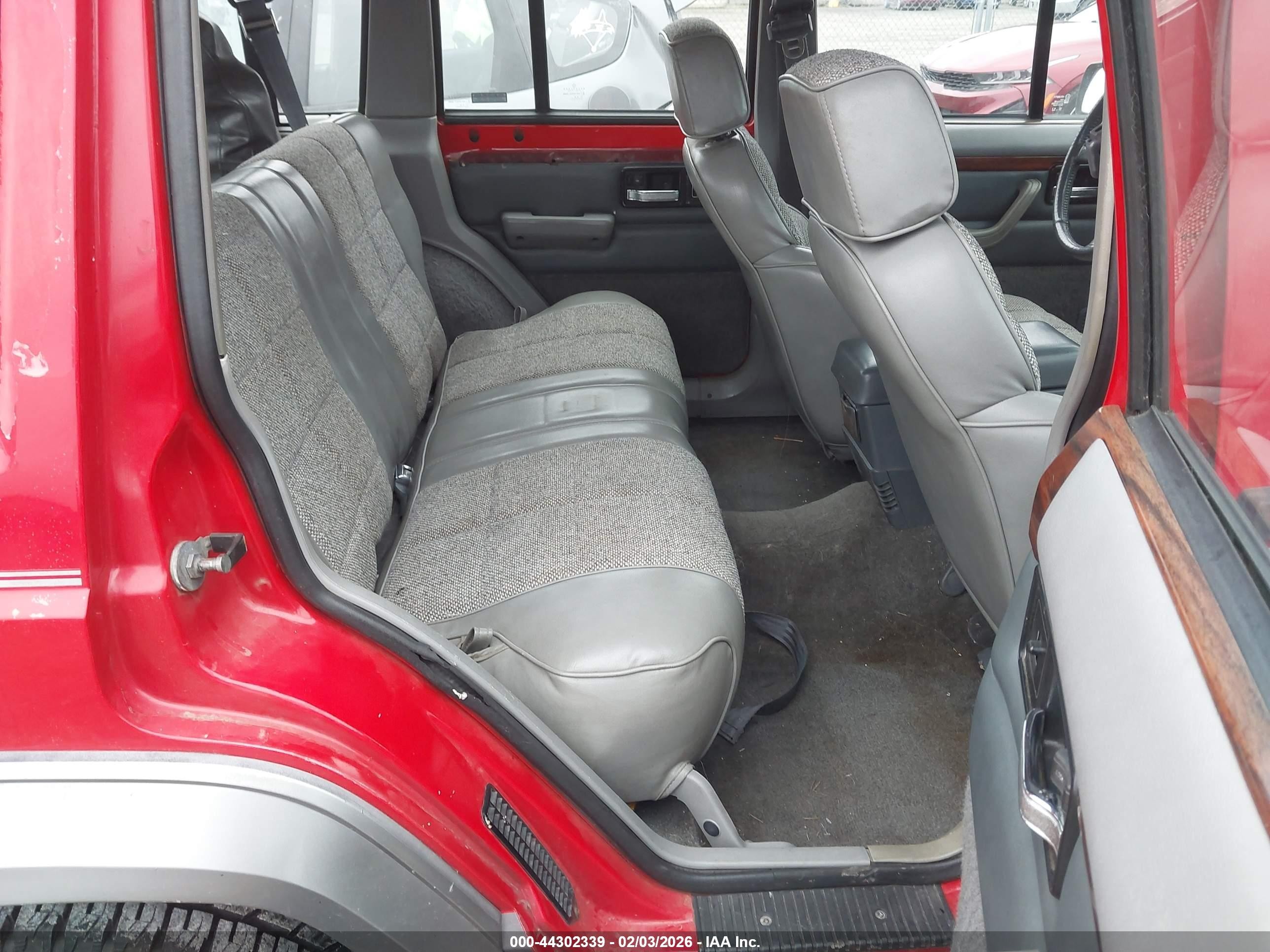 1993 Jeep Cherokee Country Red vin: 1J4FJ78SXPL589079