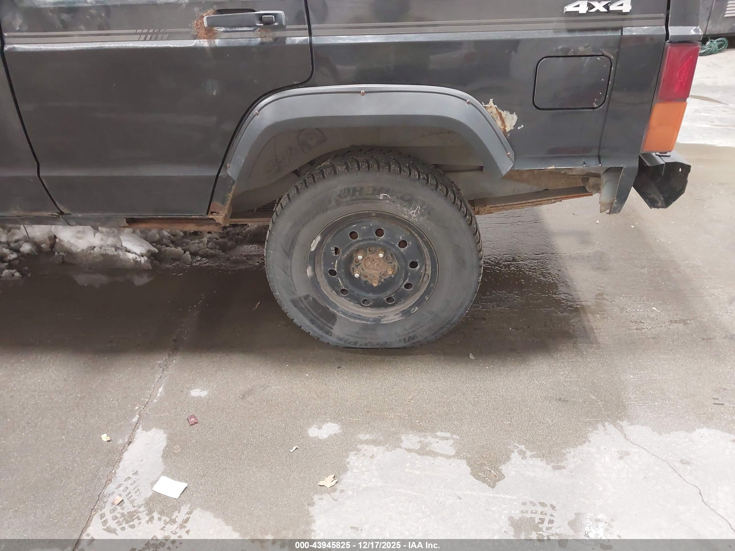 1992 Jeep Cherokee Sport Black vin: 1J4FJ88S7NL174580