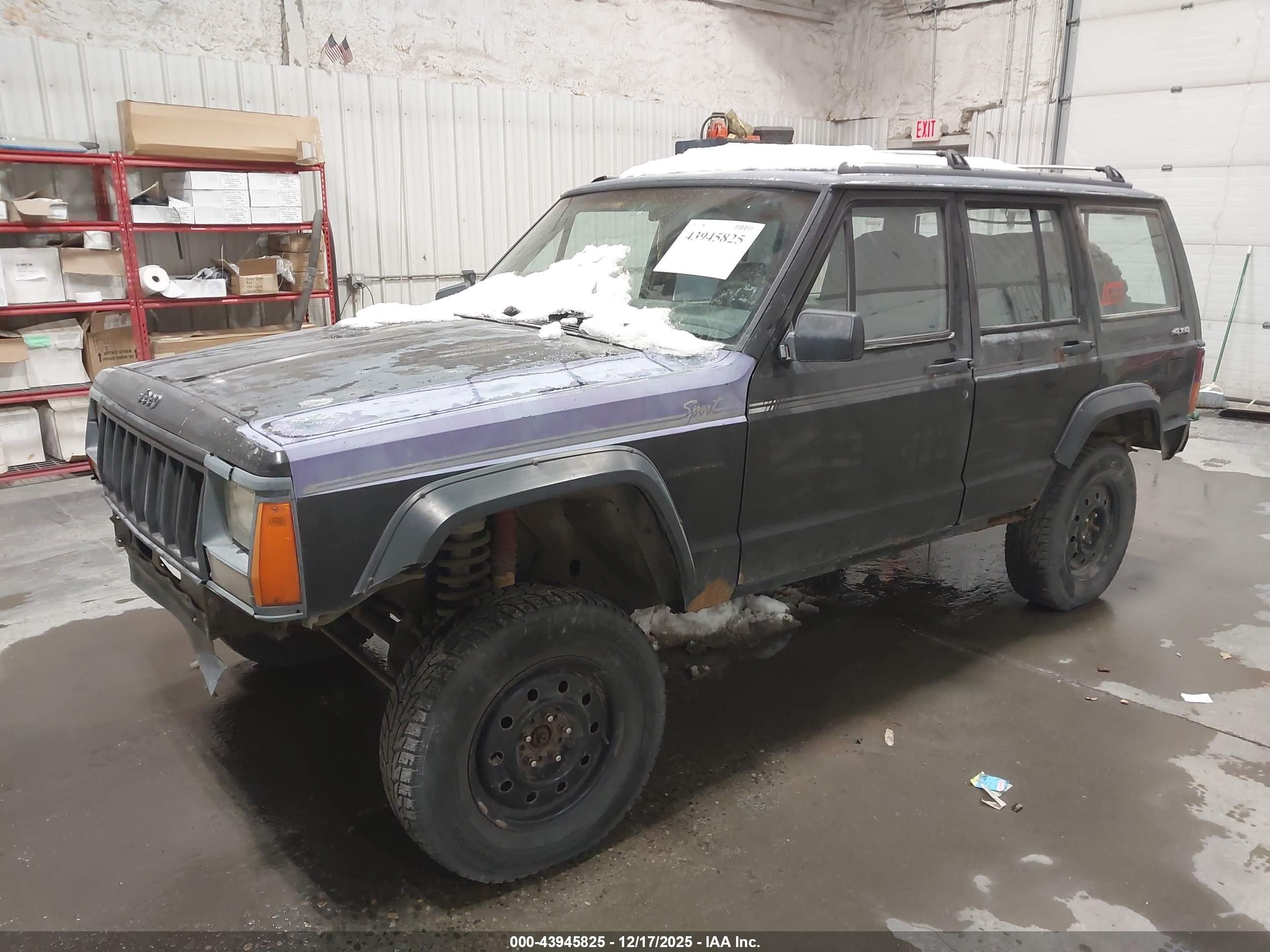 1992 Jeep Cherokee Sport Black vin: 1J4FJ88S7NL174580