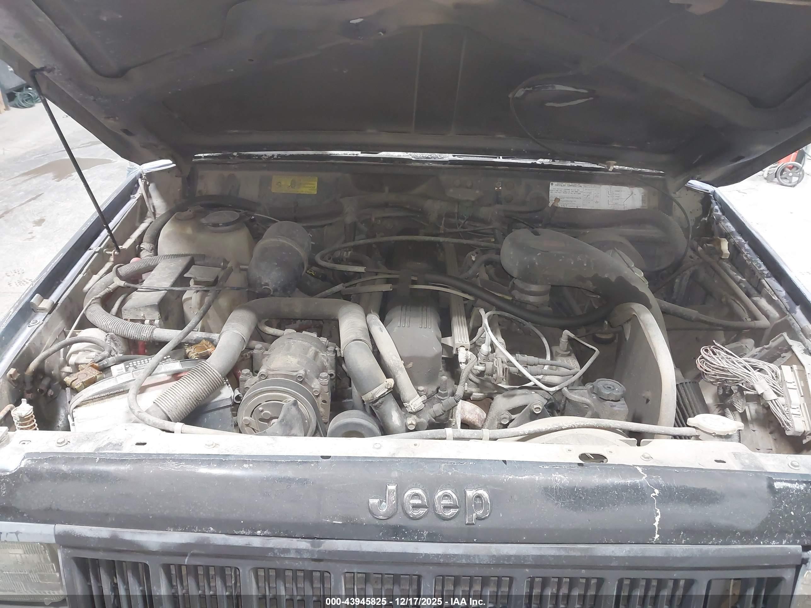 1992 Jeep Cherokee Sport Black vin: 1J4FJ88S7NL174580