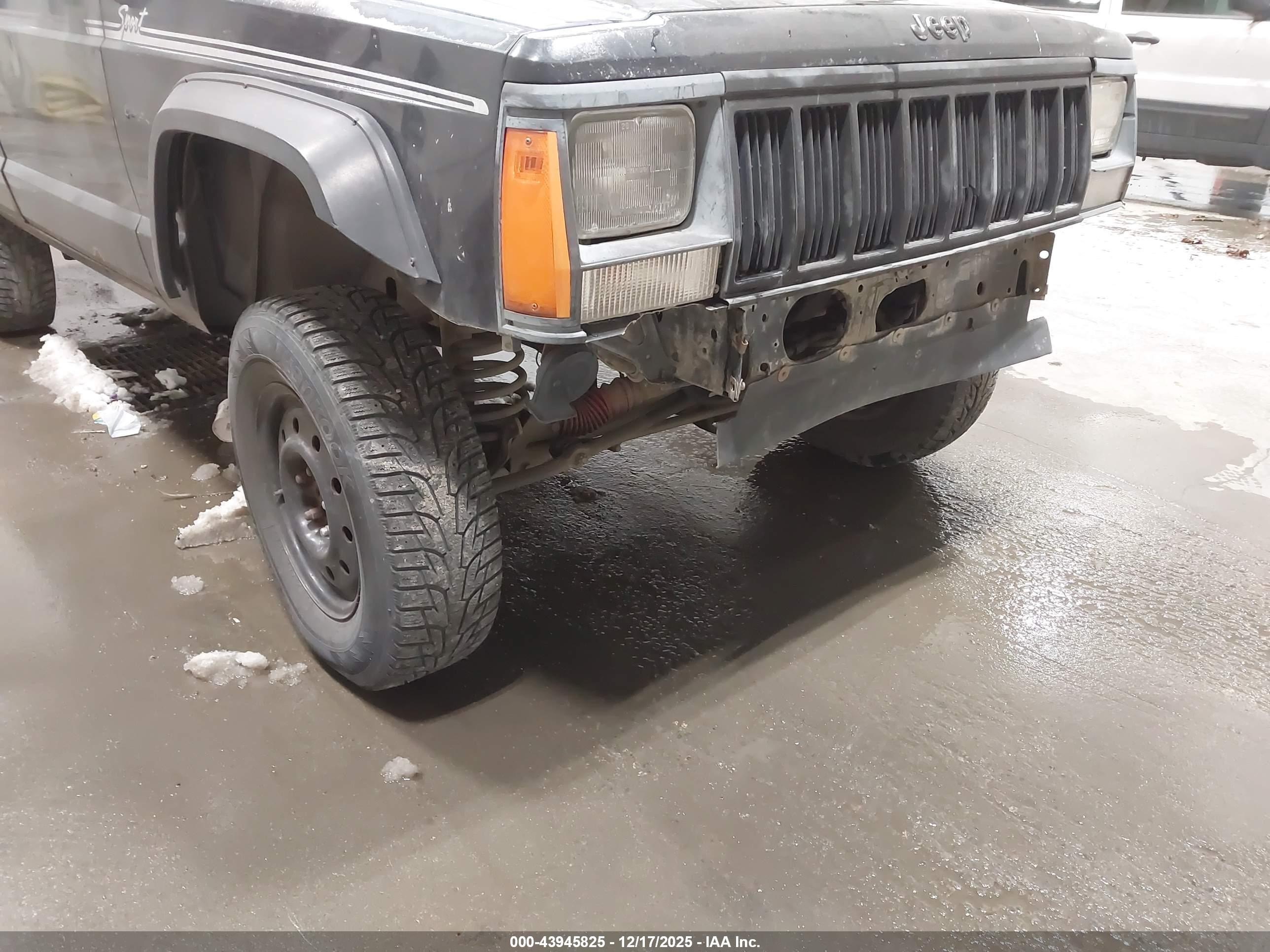 1992 Jeep Cherokee Sport Black vin: 1J4FJ88S7NL174580