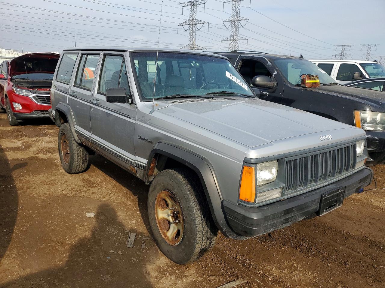 1992 Jeep Cherokee Sport Silver vin: 1J4FJ88S8NL102741