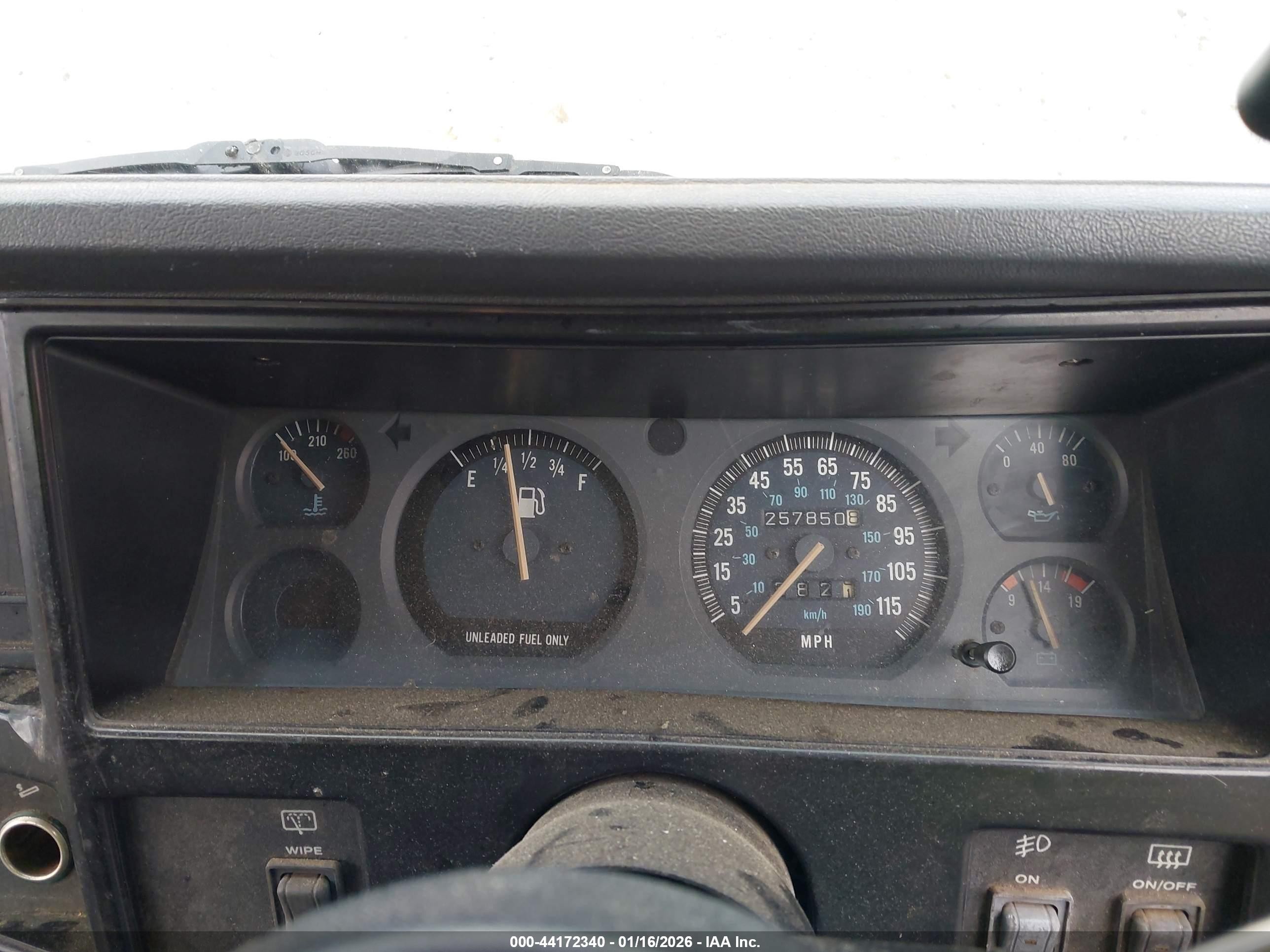 1993 Jeep Cherokee Postal White vin: 1J4FN21S3PL543353