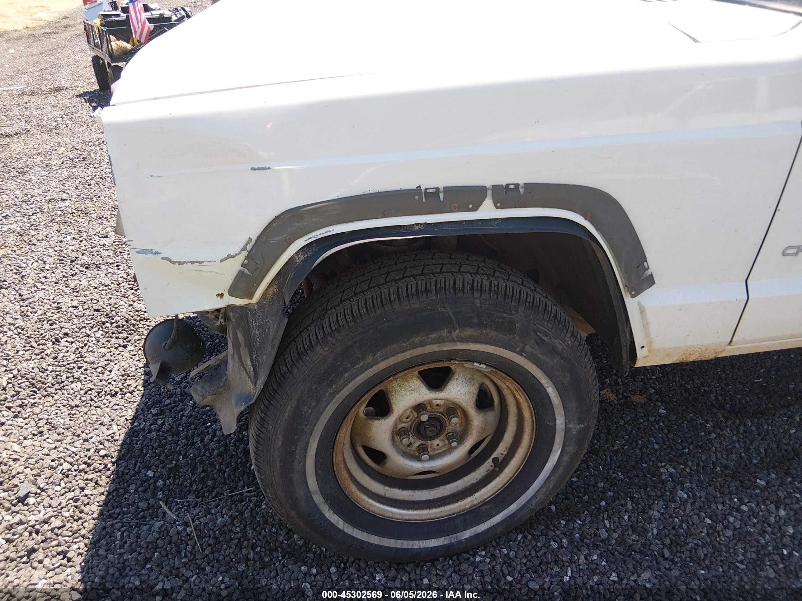 2000 Jeep Cherokee Rhd Rural Letter Carrier White vin: 1J4FN28S9YL164820