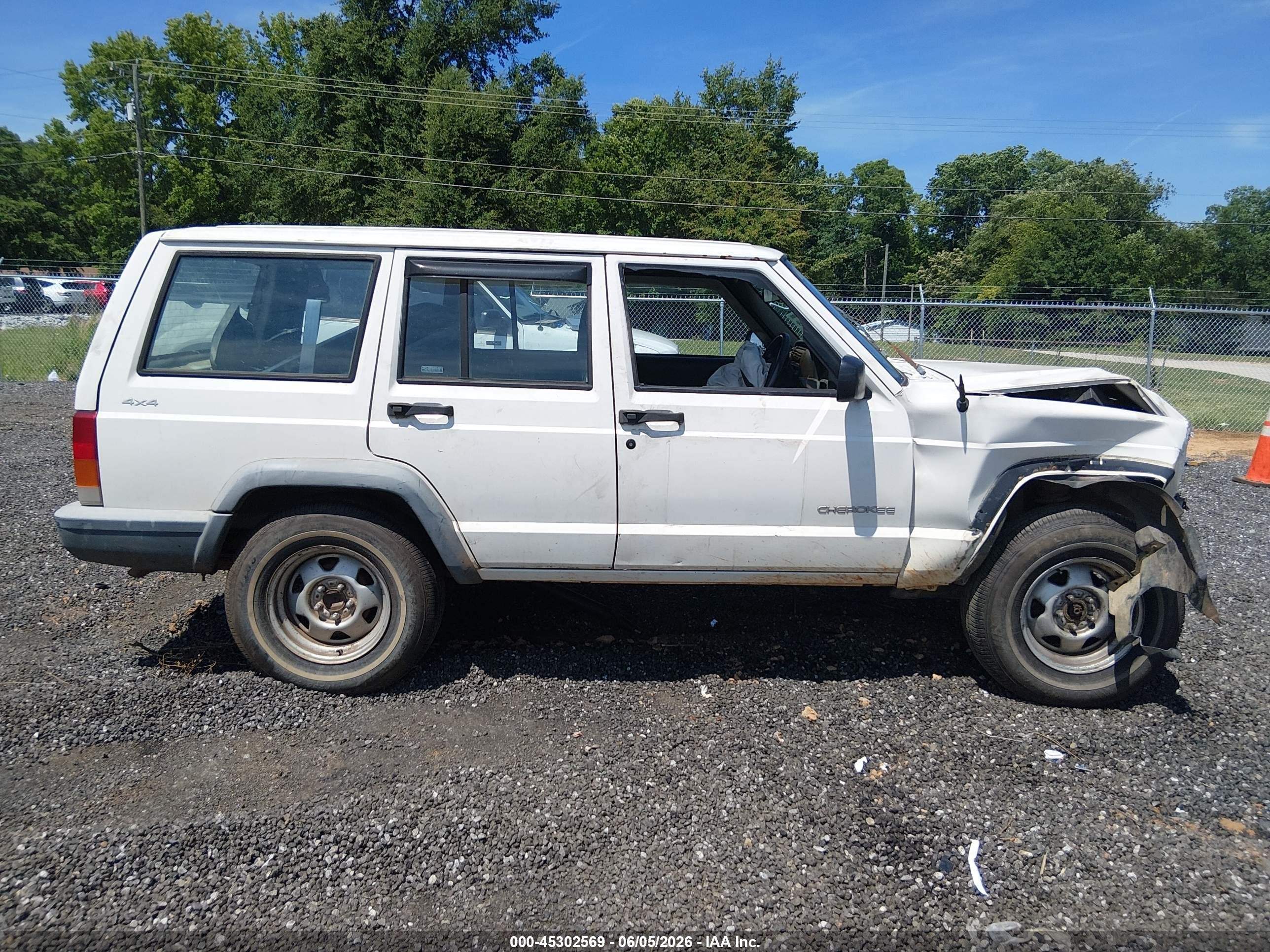 2000 Jeep Cherokee Rhd Rural Letter Carrier White vin: 1J4FN28S9YL164820