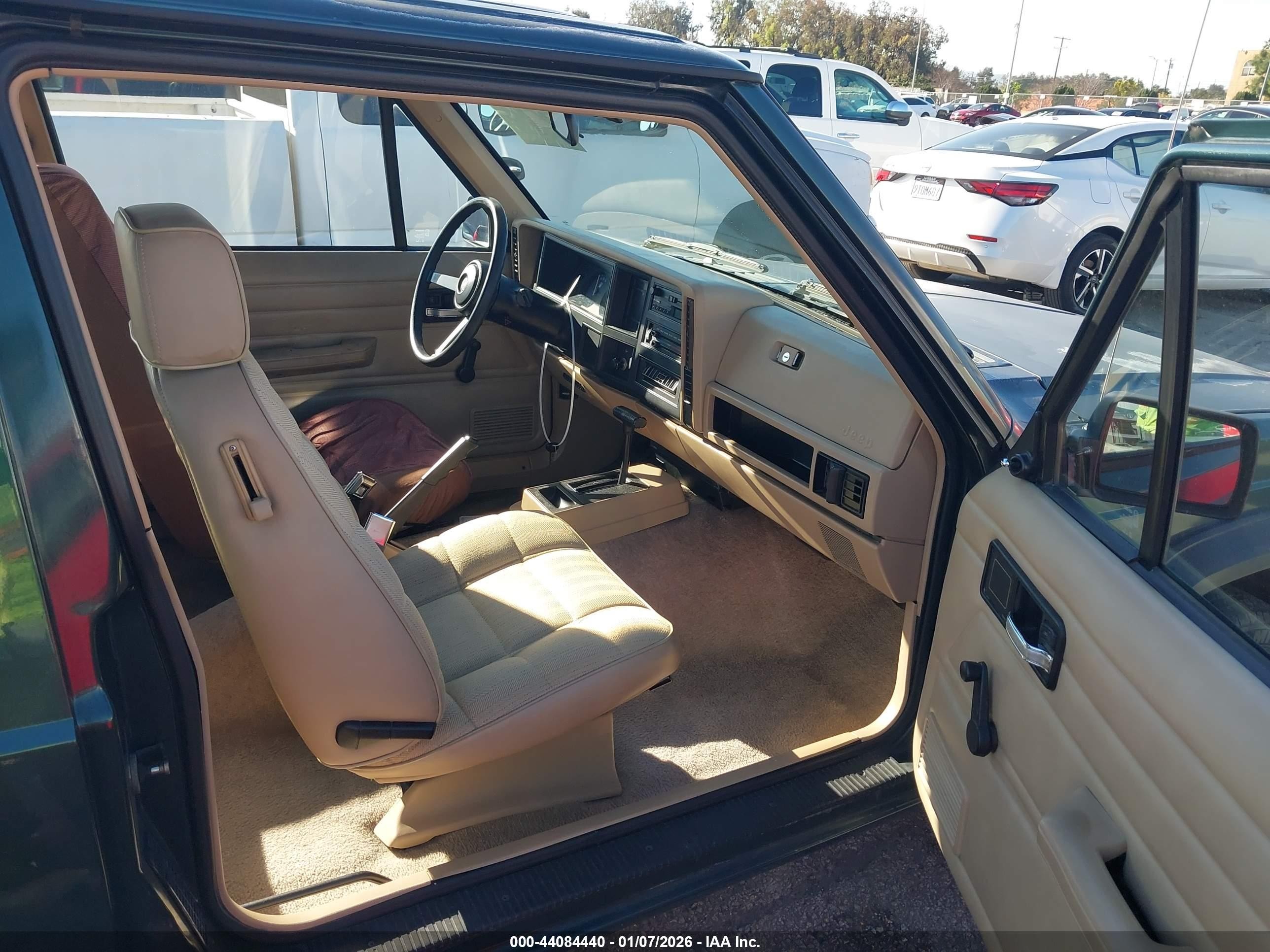 1993 Jeep Cherokee   Green vin: 1J4FT27S4PL634869